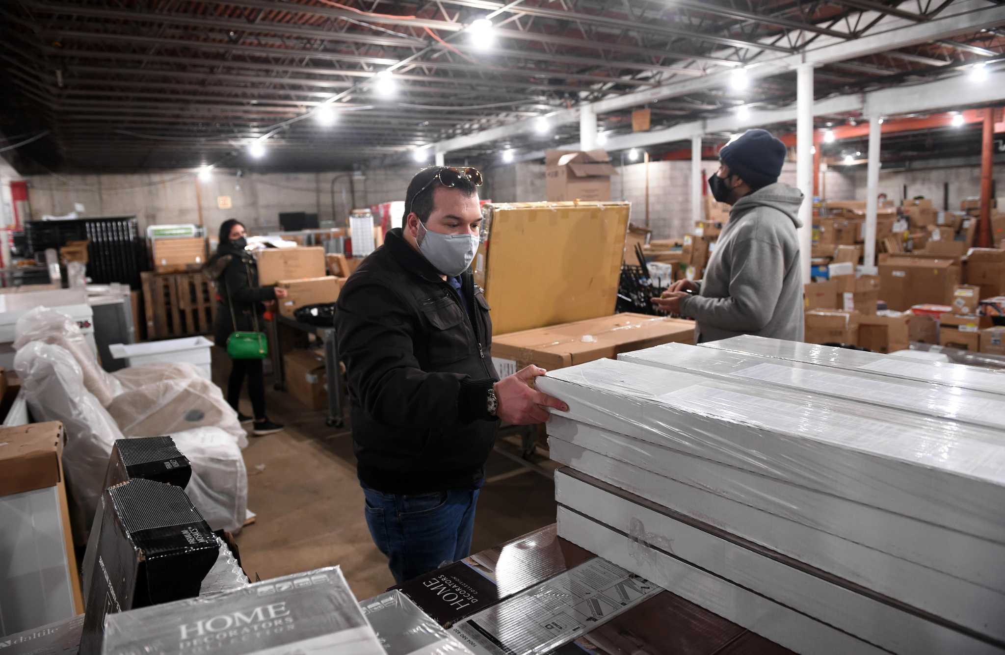 New ‘Bargain Basement’ in North Haven the goto for deal hunters