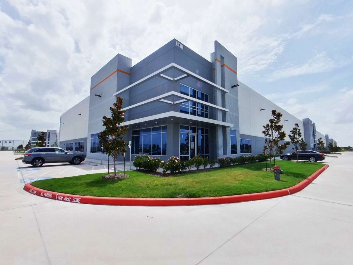 Waypoint Business Park is a joint venture of 4M Investments and Clarion Partners near Beltway 8 and U.S. 90 in Missouri City. AZ Partsmaster has leased space in the development.