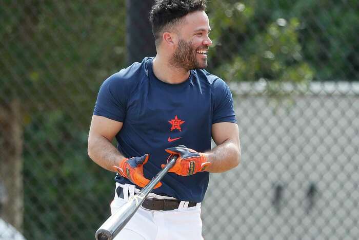 Astros' Yuli Gurriel seeing benefits of weight loss at spring training