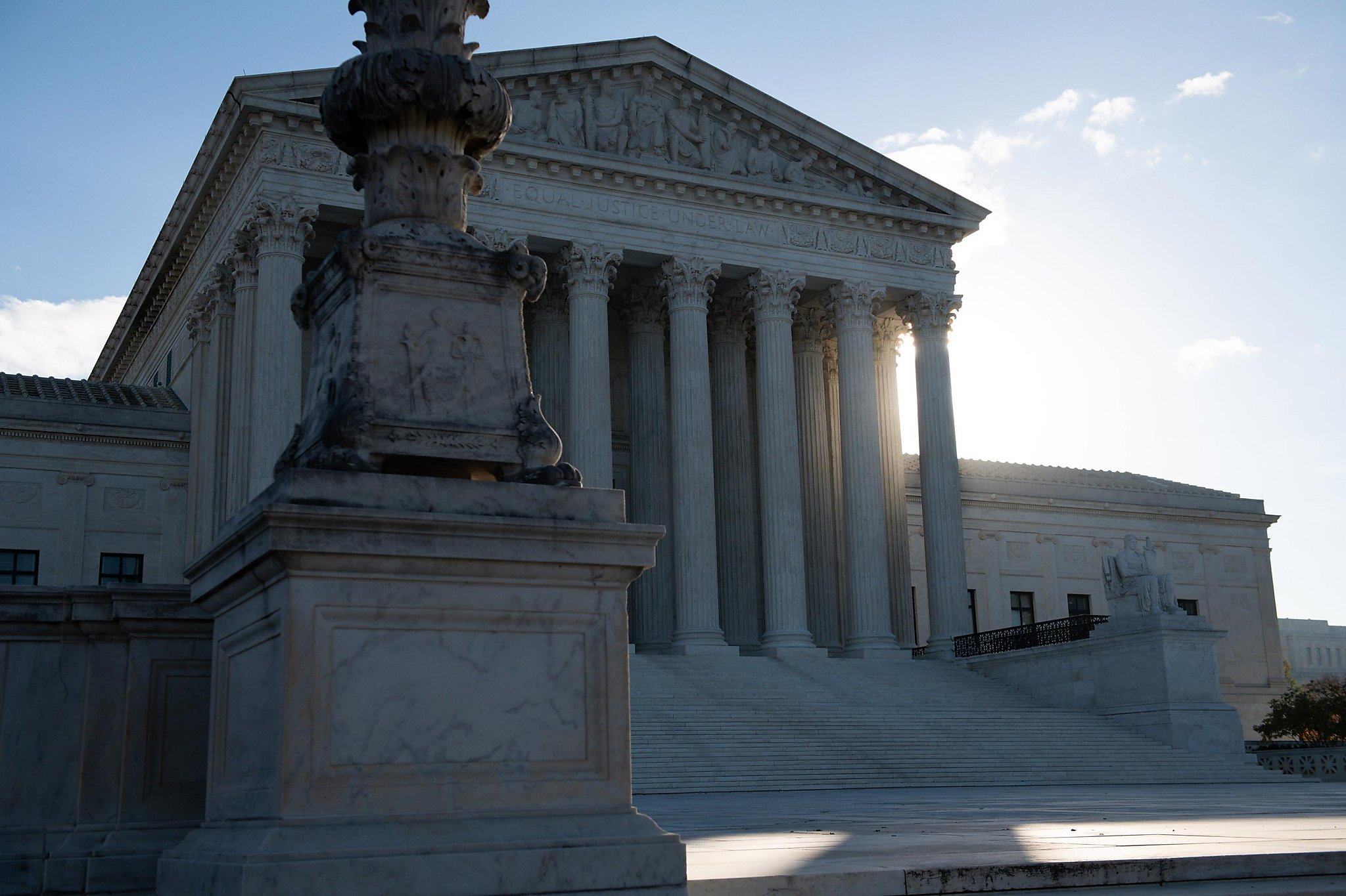 U.S. Supreme Court appears tilted toward allowing some searches without warrants - Vimarsana News