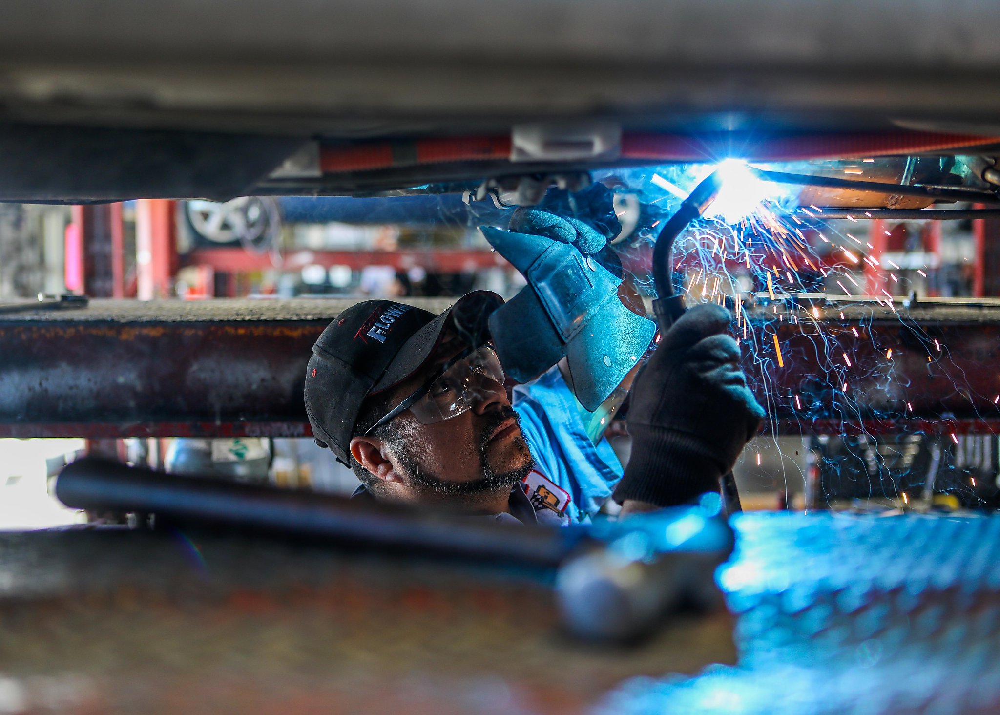 Catalytic converter thefts are surging across the Bay Area. The thieves rarely get caught - Vimarsana News