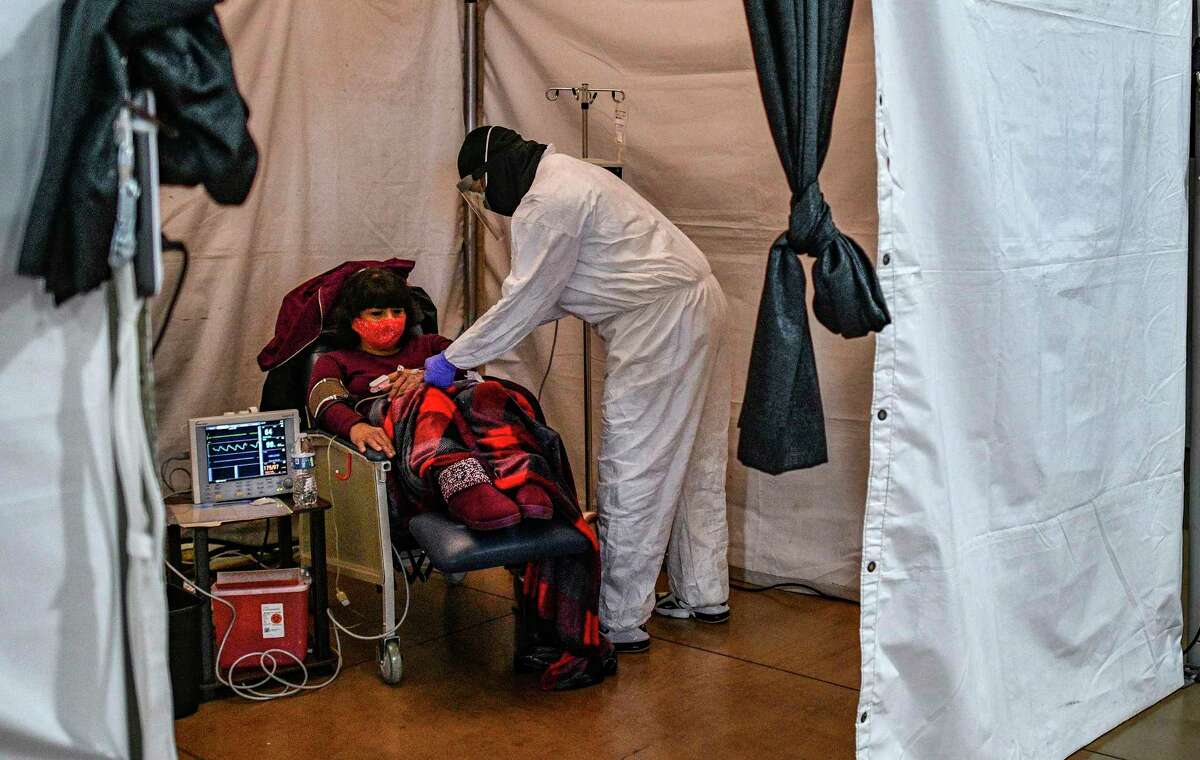 Officials upbeat on COVID19 vaccinations, declining