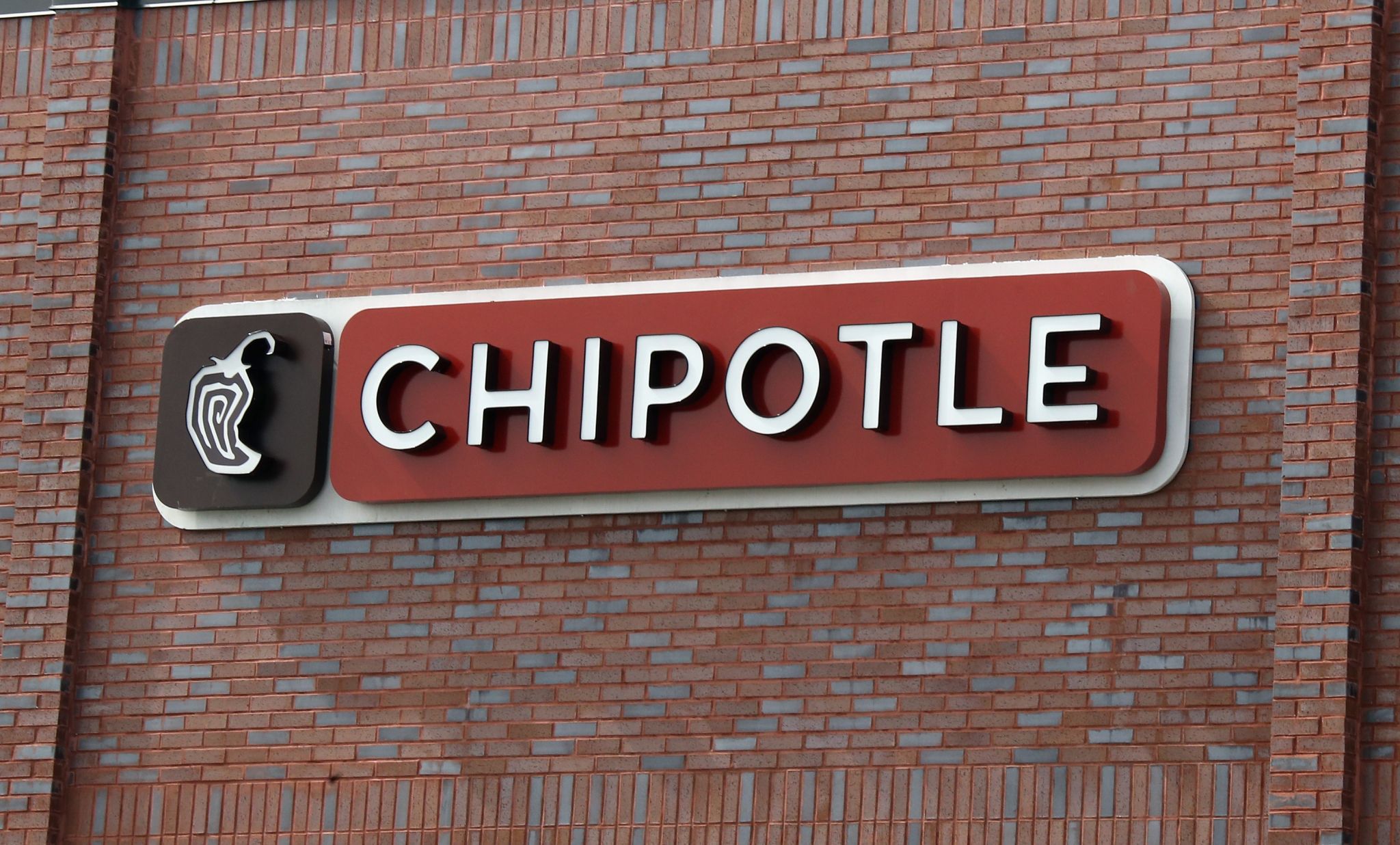 Chipotle to donate 67,000 pounds of mixed greens to San Antonio Food Bank