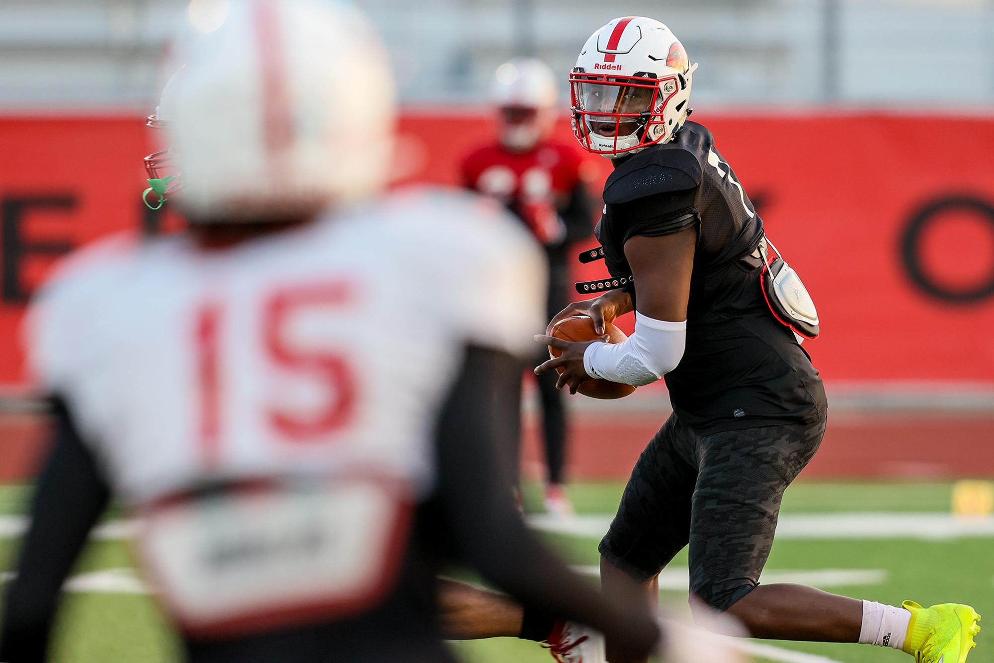 Returning QB Cameron Ward leads evolving UIW offense into season opener  against Youngstown State