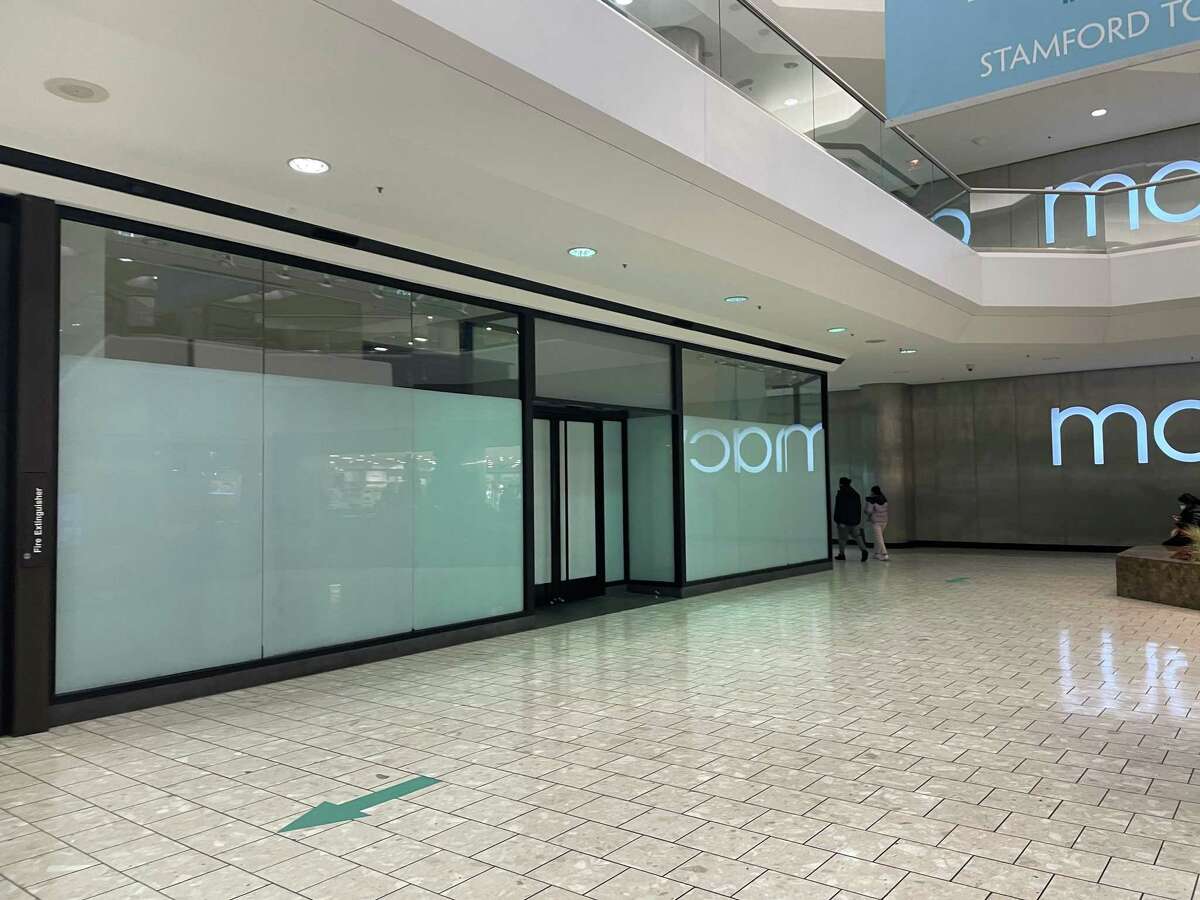 Women’s clothing retailer Loft has closed its store on the fourth floor of Stamford Town Center in downtown Stamford, Conn.