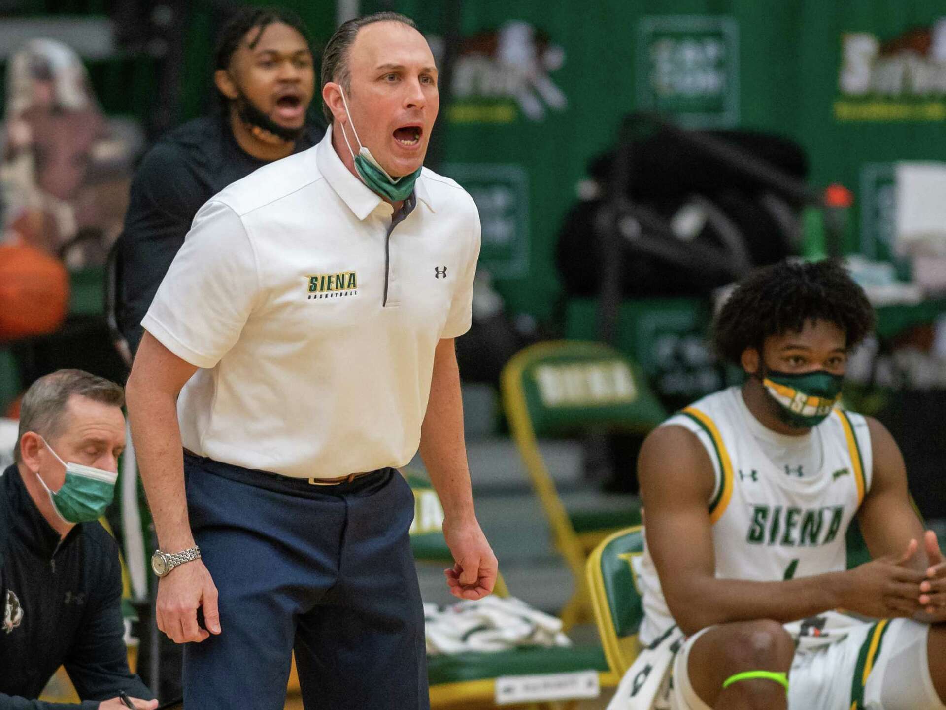 Siena Basketball Coach Salary: A Comprehensive Guide