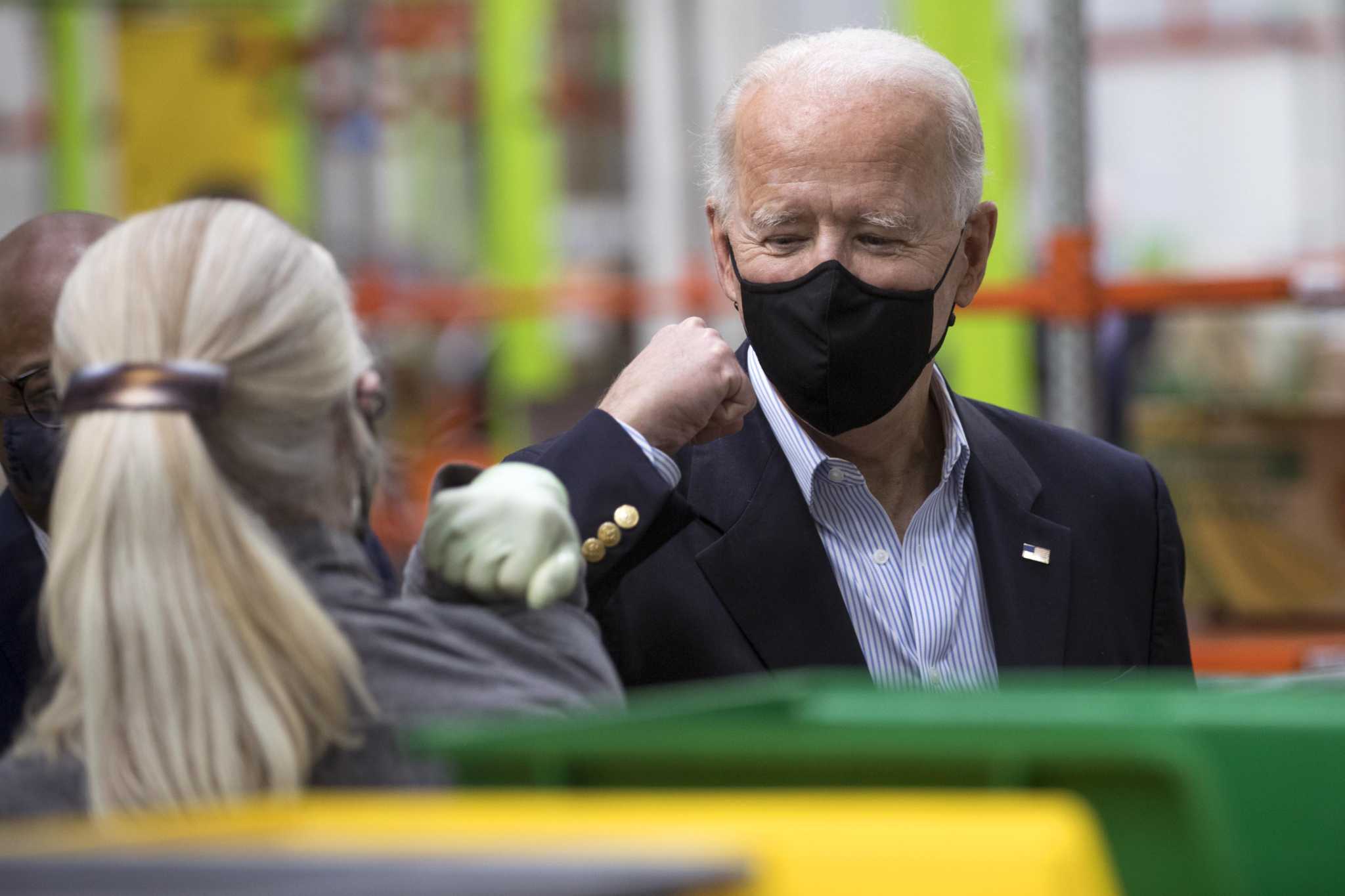 Biden visits Houston to offer comfort after winter storm, tout vaccination efforts - Vimarsana News