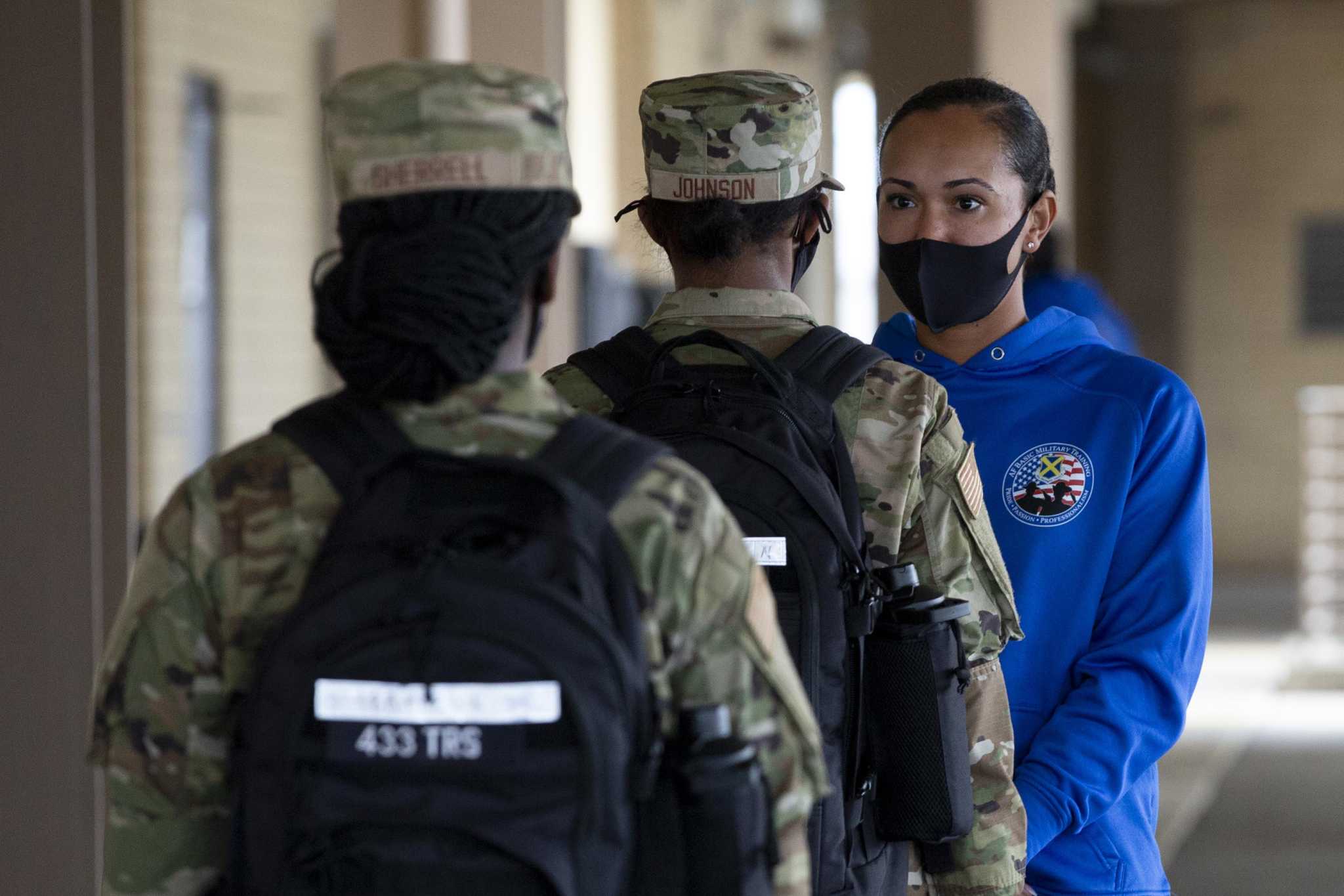 Express Briefing: How Air Force basic training outworked COVID in S.A. - Vimarsana News