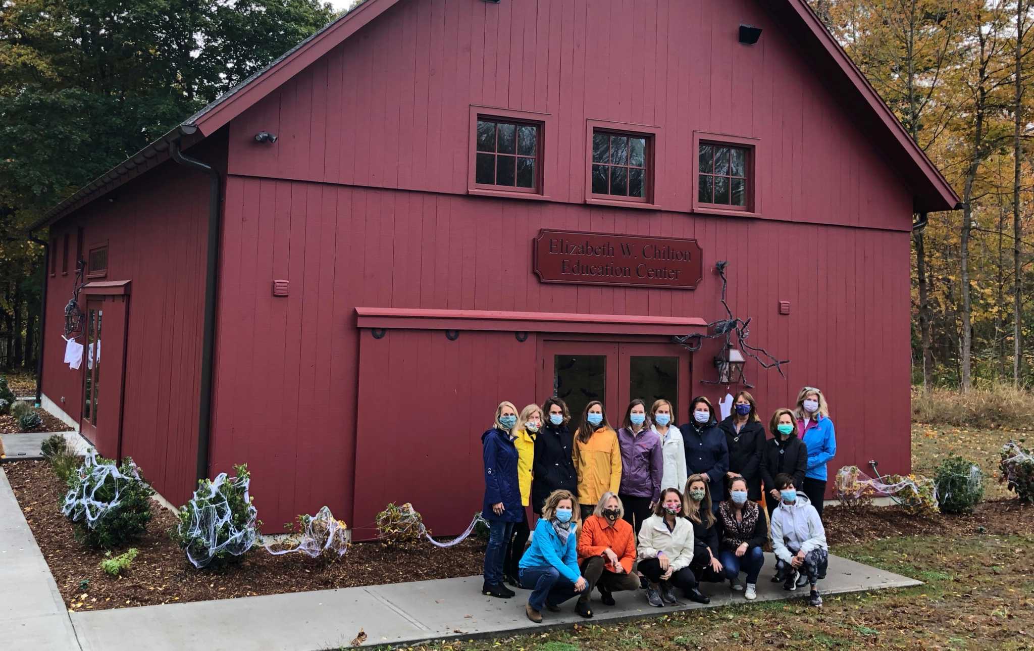 Garden Club of Darien gifts plantings to Mather Homestead
