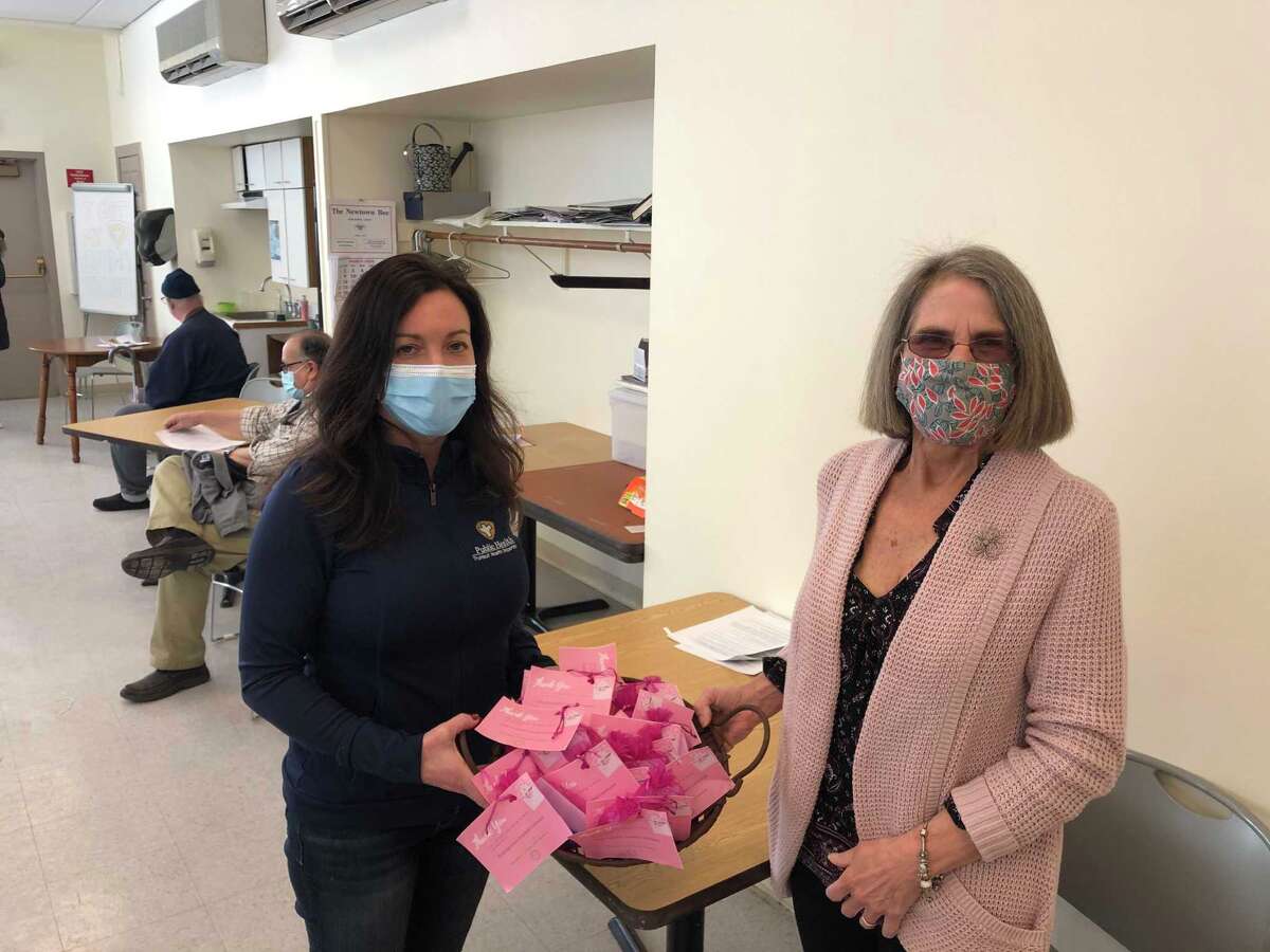 Trumbull Community Women thank volunteer vaccinators