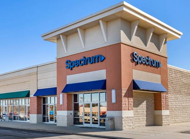 New Spectrum store opens in Alton