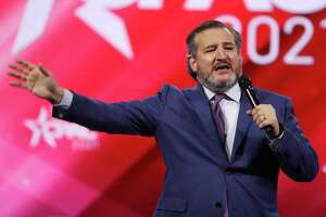Ted Cruz's approval rating takes a big hit after Cancún trip