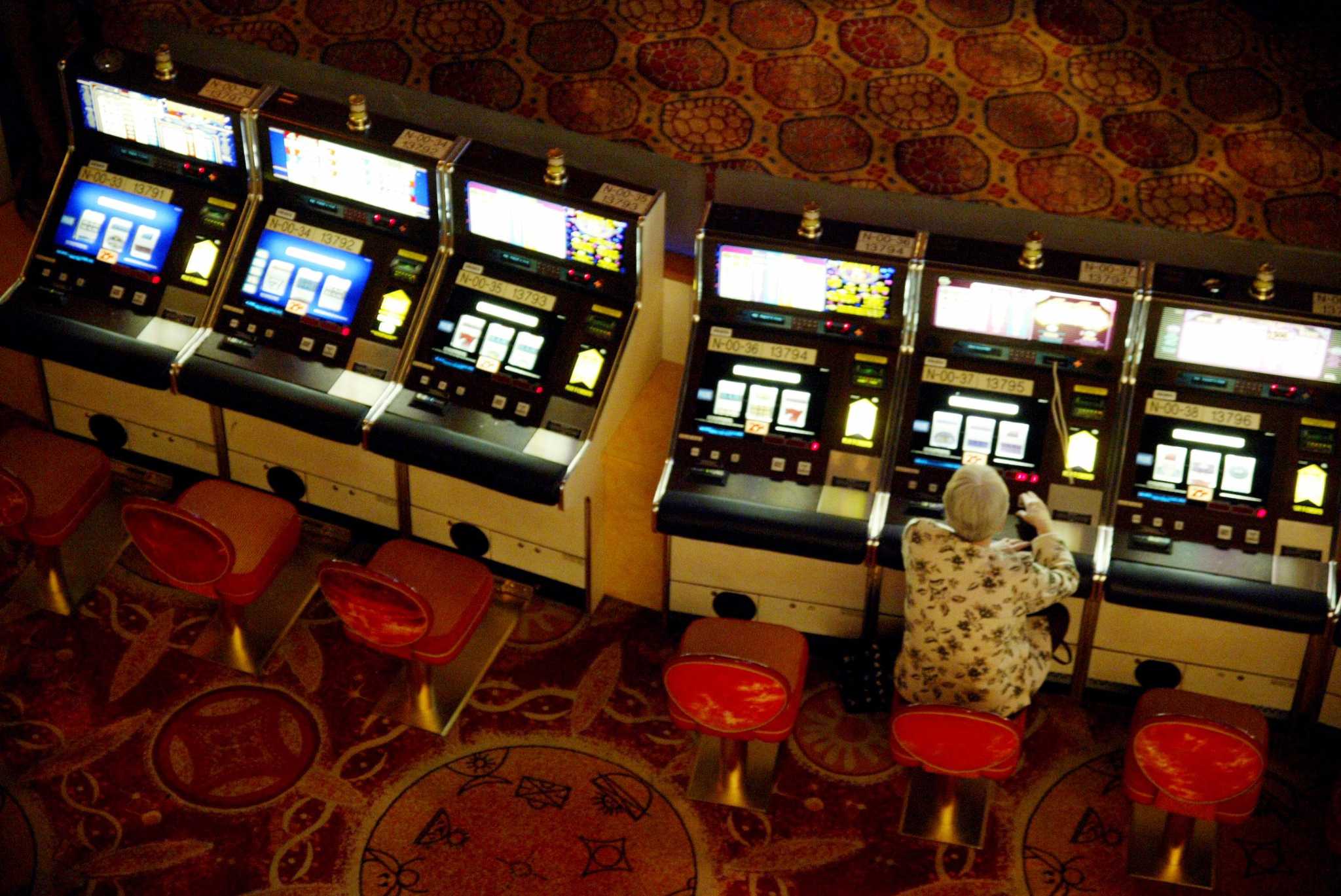 Mohegan sun casino slot machines