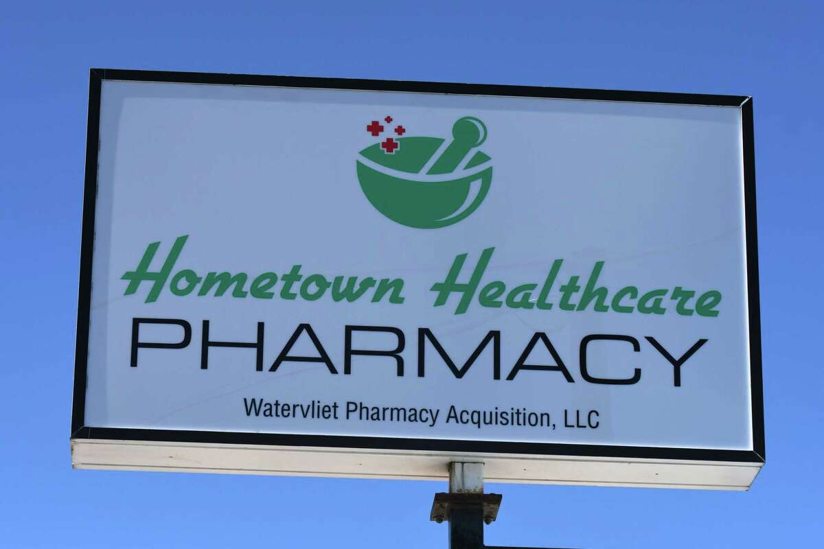 Studentrun and independent pharmacies hope to fill the gaps Walgreens