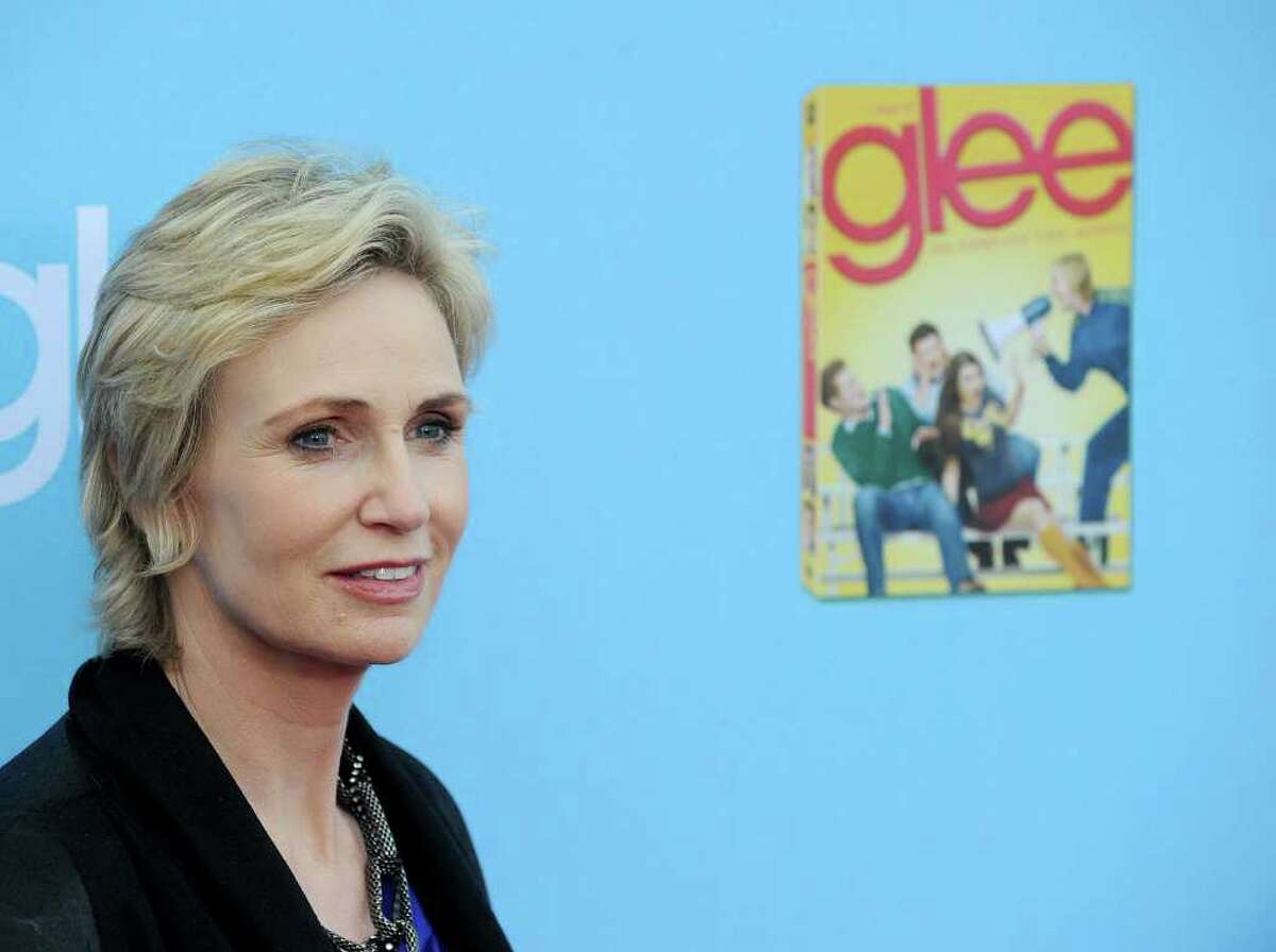 HOLLYWOOD - SEPTEMBER 07: Actress Jane Lynch arrives at the premiere of 20th Century Fox's "Glee" Season 2 held at Paramount Studios on September 7, 2010 in Hollywood, California. (Photo by Kevin Winter/Getty Images) *** Local Caption *** Jane Lynch