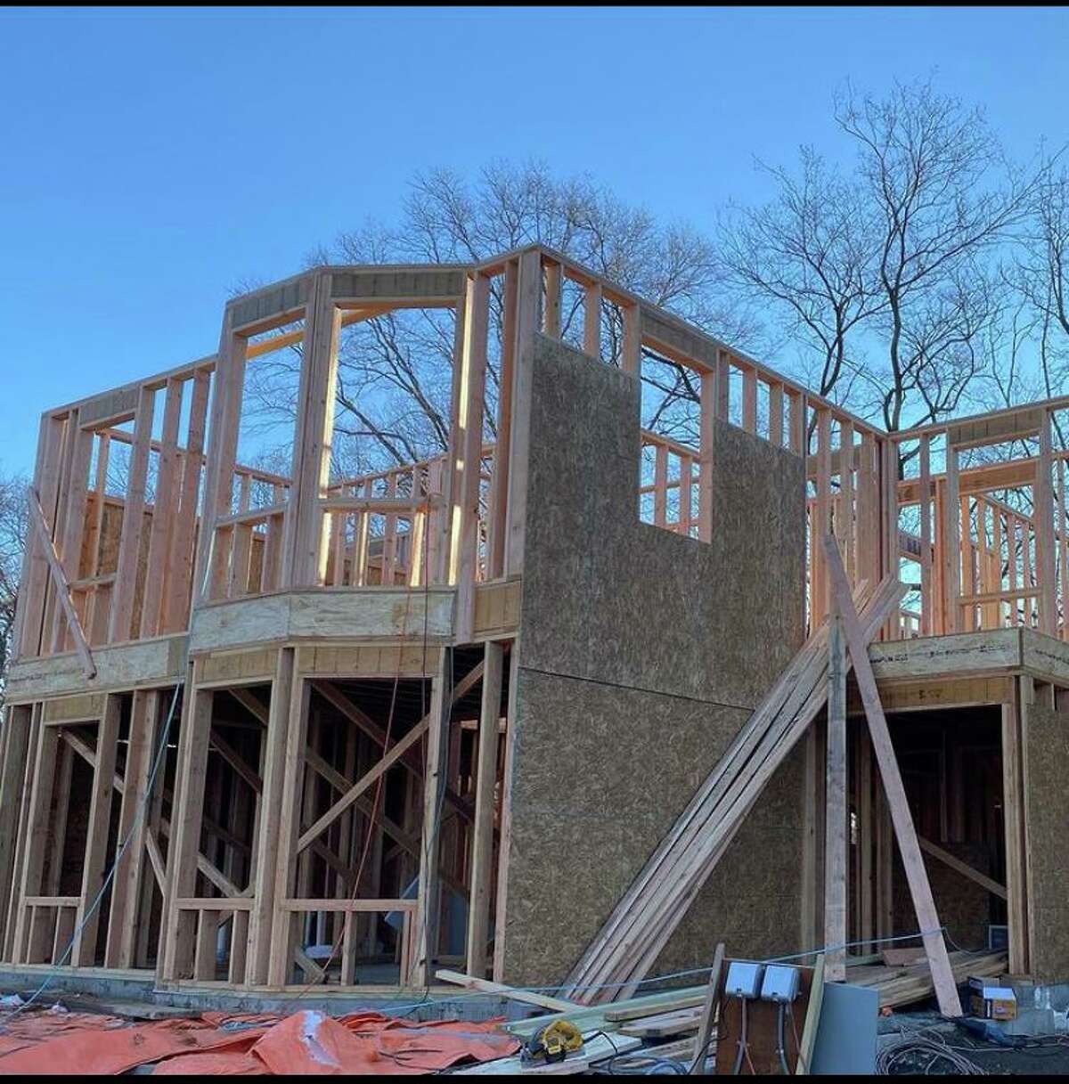 The beginnings of two buildings on East Lane currently being constructed to eventually be residences for developmentally disabled adults. Baywater Properties has partnered with Alibis to help create the project and make it an immersed part of the Darien community.