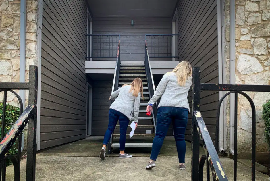 San Antonio teachers hit the streets in search of disengaged students - Vimarsana News