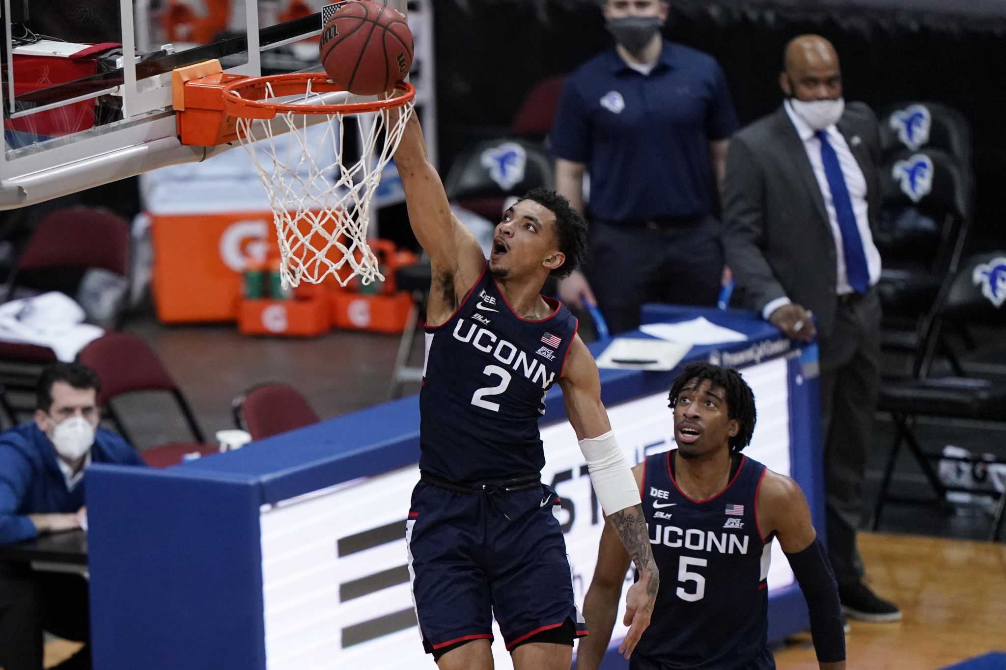 UConn men snare huge win at Seton Hall behind Isaiah Whaley, Adama Sanogo, R.J. Cole - Vimarsana News