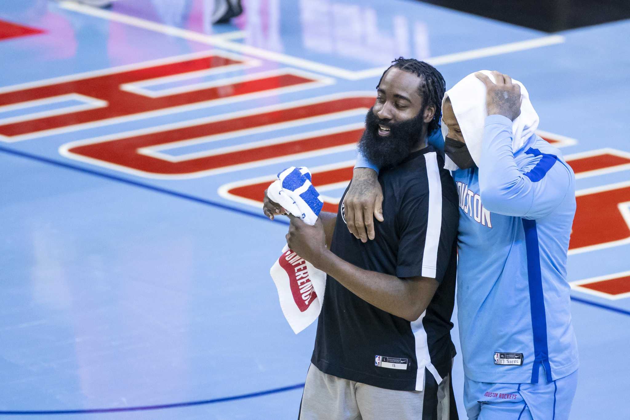 Beyoncé wore a James Harden jersey on stage, and he loved it 