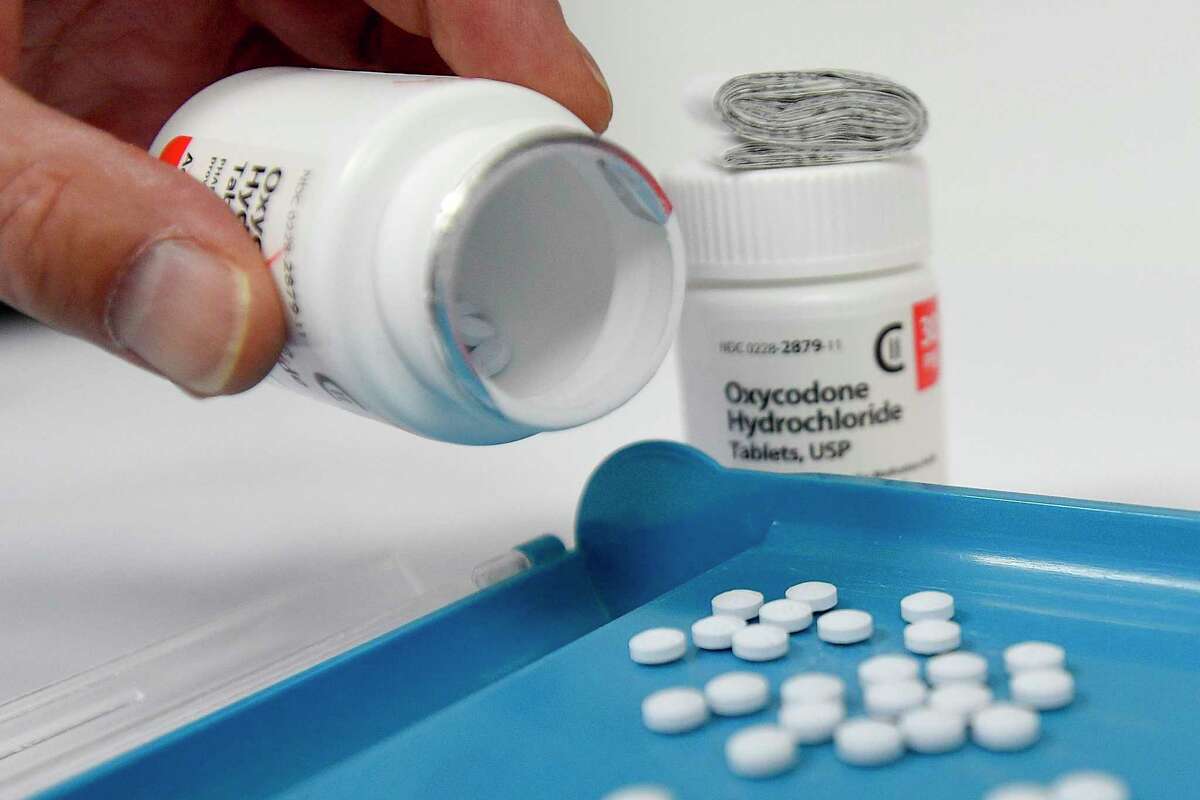 Story photo for Feds: Ex-Yale New Haven resident pleads guilty to illegally prescribing oxycodone