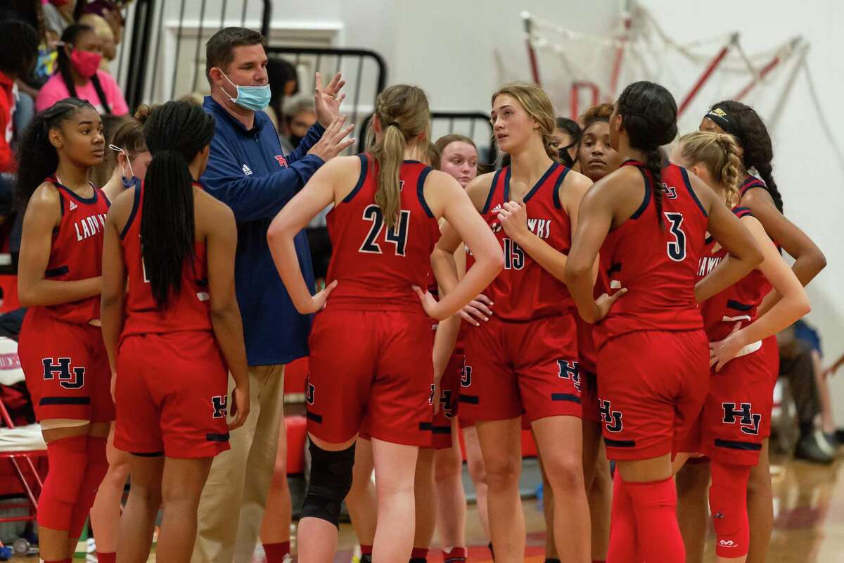 The Lady Hawks of Hardin-Jefferson took their winning ways to Lumberton where they downed the Lady Raiders in a physical game with the final score of 98-50. Photo made on December 30, 2020. Fran Ruchalski/The Enterprise