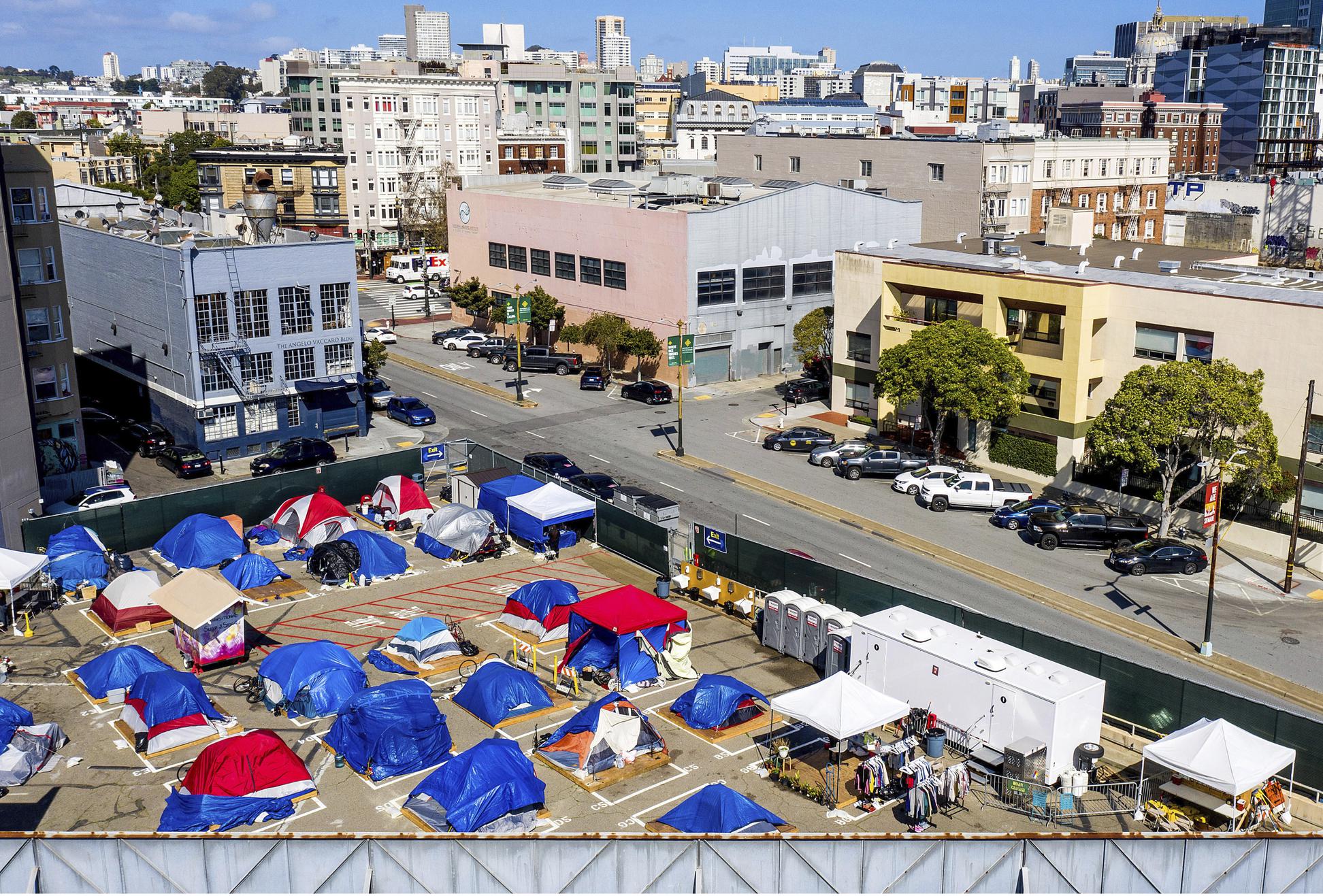 S.F. pays 61,000 a year for one tent in a site to shelter the homeless