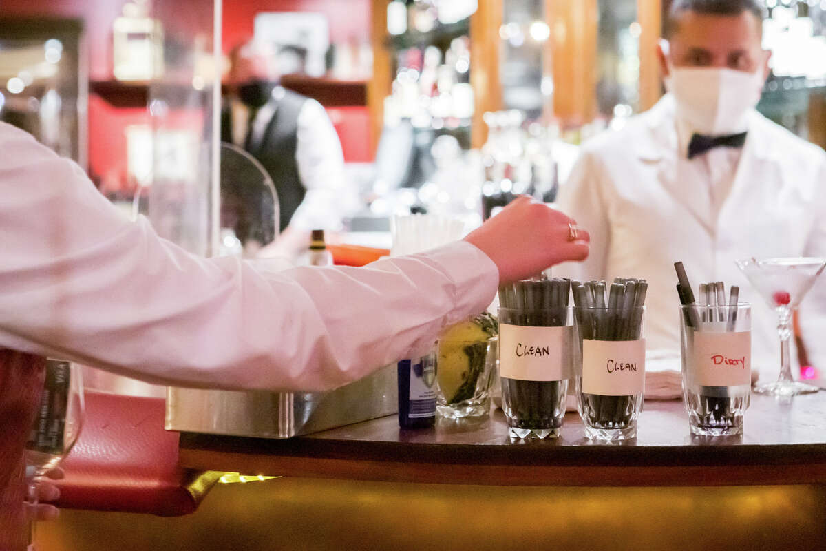 San Francisco just reopened indoor dining. Here's what House of Prime Rib was like on the first night.