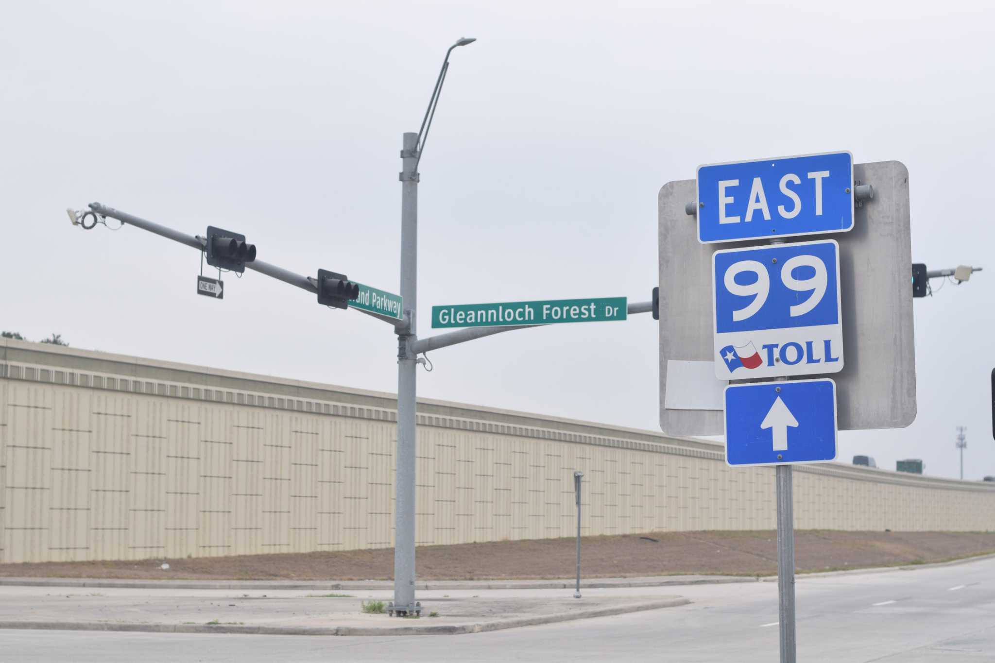 Harris County Precincts 3 and 4 moving forward with traffic signal