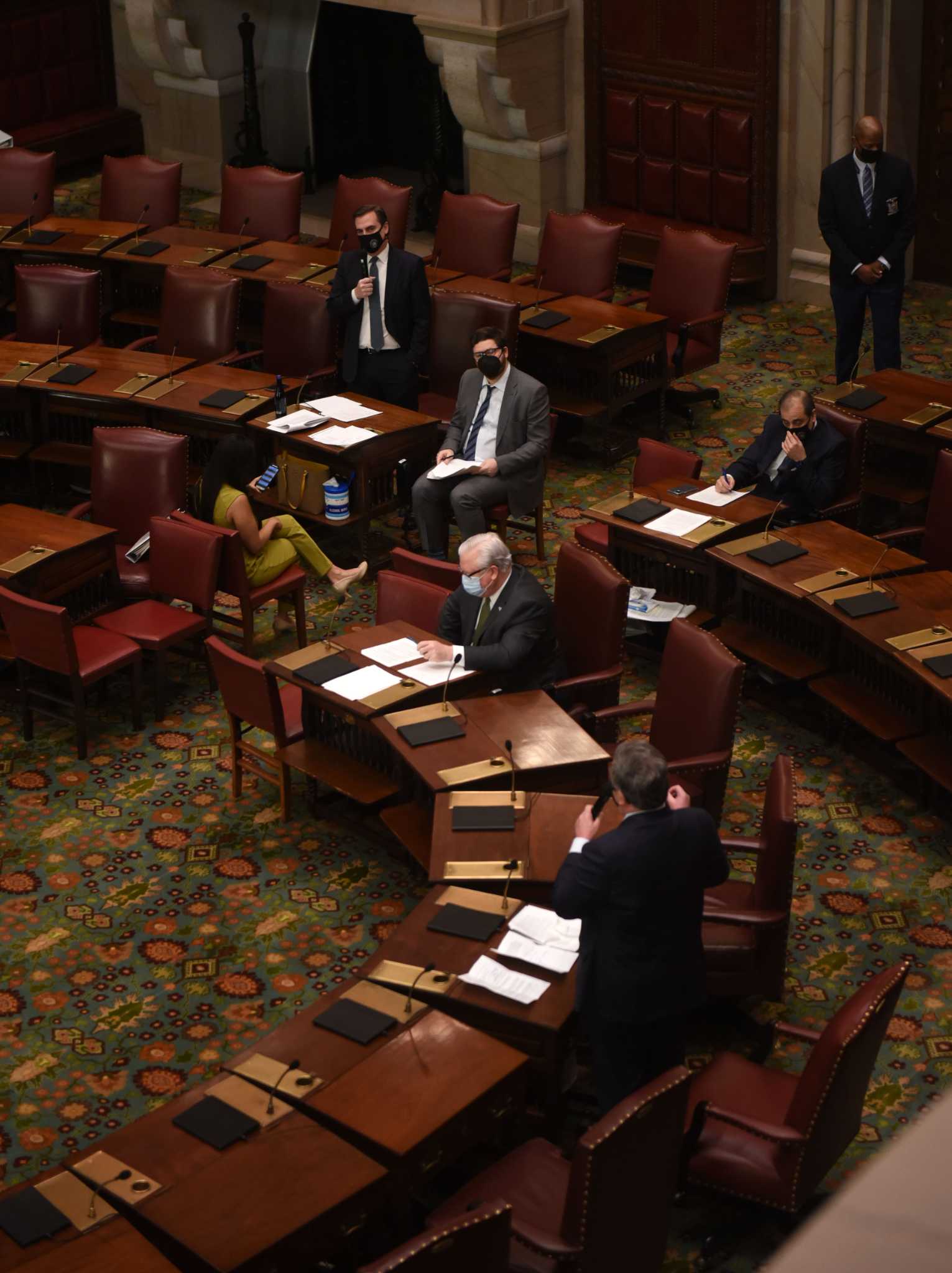 Senate votes to strip Cuomo of pandemic emergency powers - Vimarsana News