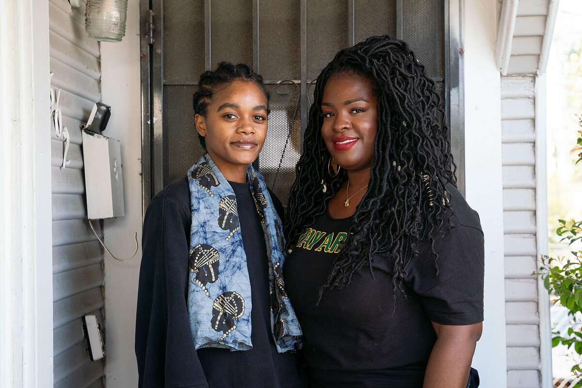 Undergrad Janelle Goolsby (left) rents a room in the home of her aunt Natalie Goolsby in Oakland.