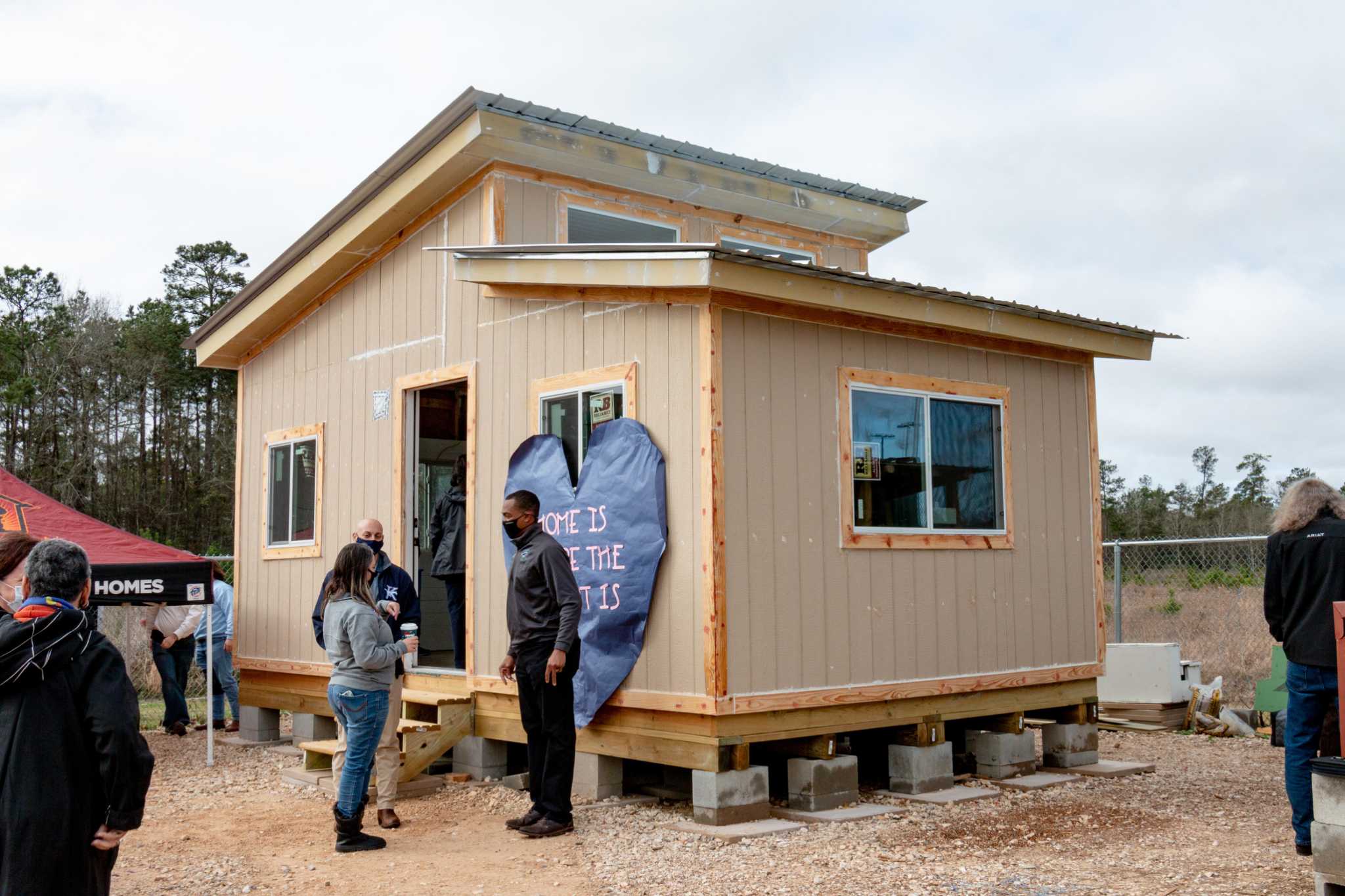 Tiny Homes For Vets Image to u