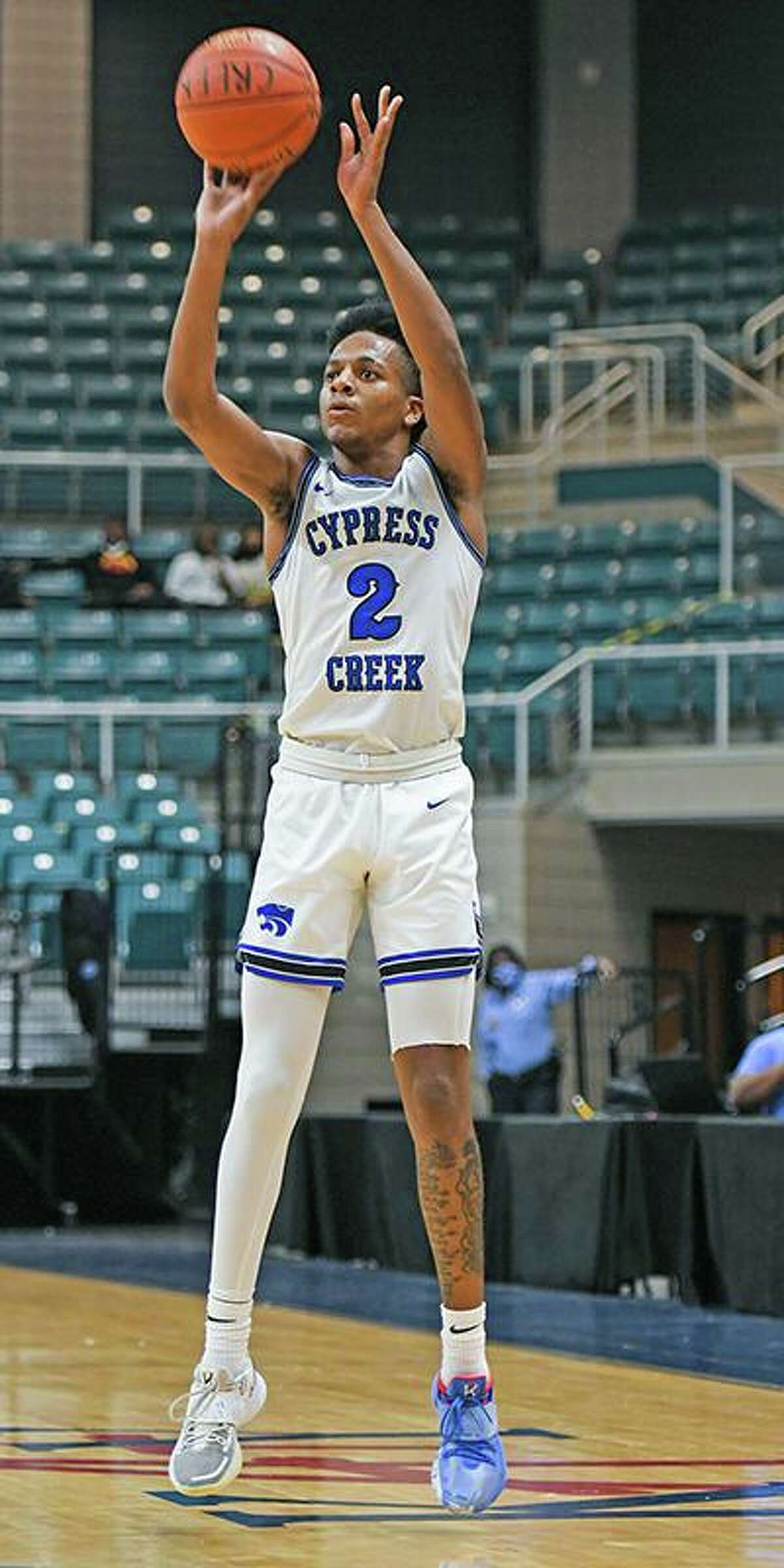 The Greater Houston Basketball Committee announced 11 finalists for the 2021 Guy V. Lewis Award in a press release Thursday, March 4. Among the finalists was Cy Creek senior guard DJ Richards.