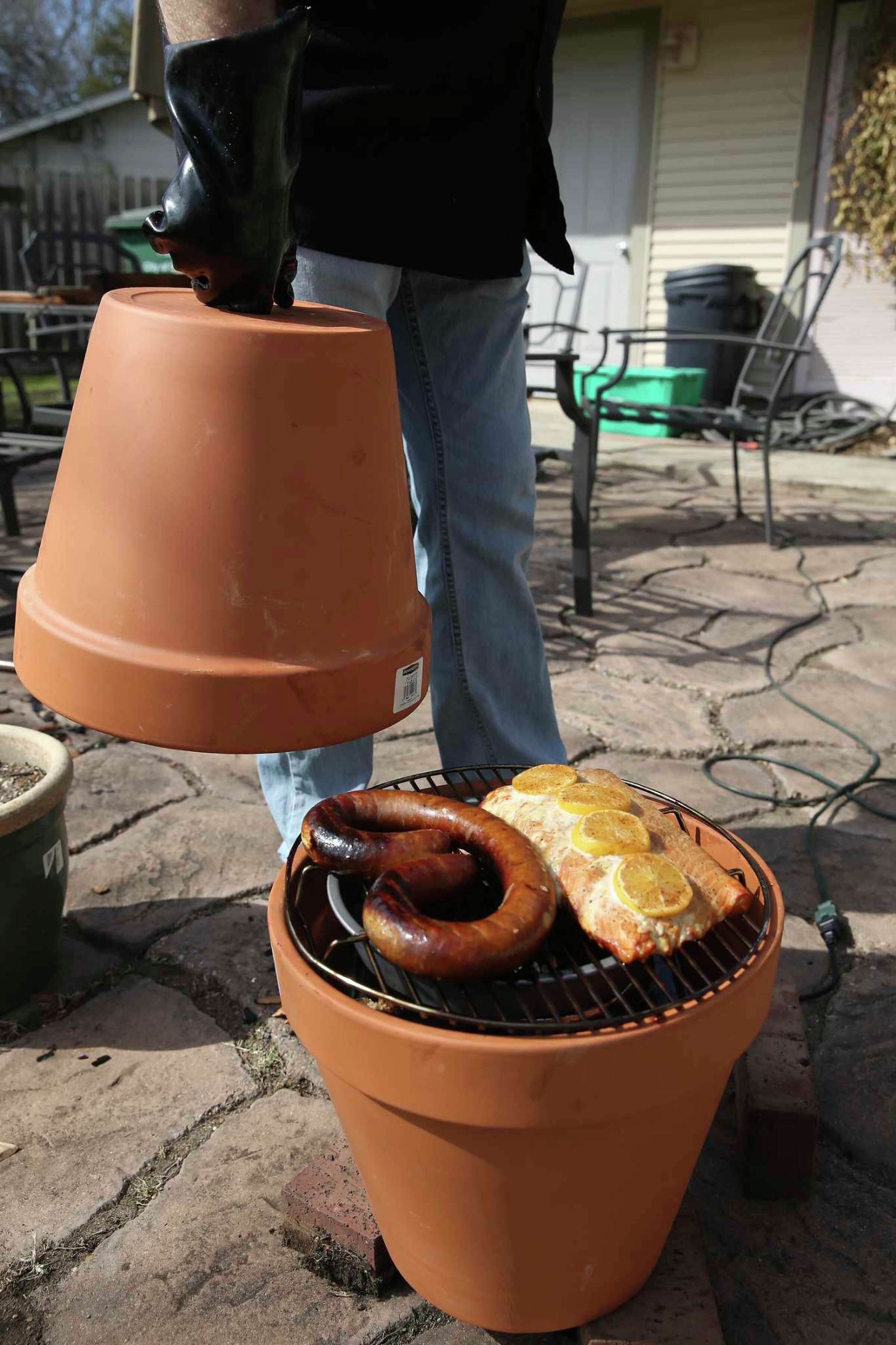 How to DIY hack your own smoker with flower pots and a hot plate a la