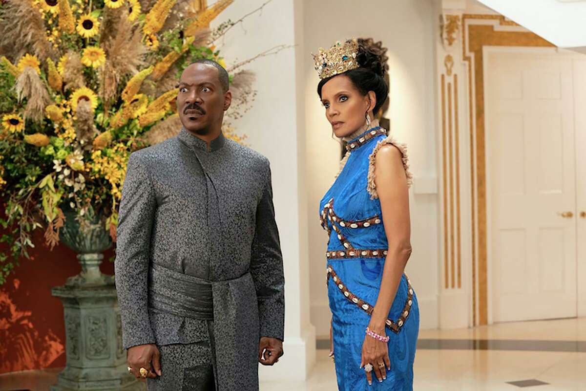 Eddie Murphy and Shari Headley in
