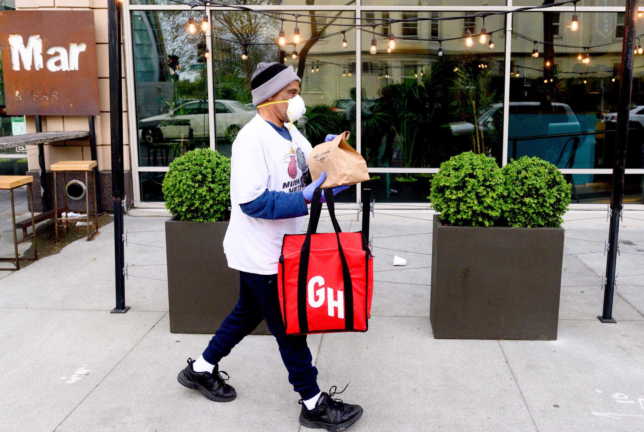 Delivery companies like DoorDash have to disclose all prices, fees under new law - Vimarsana News
