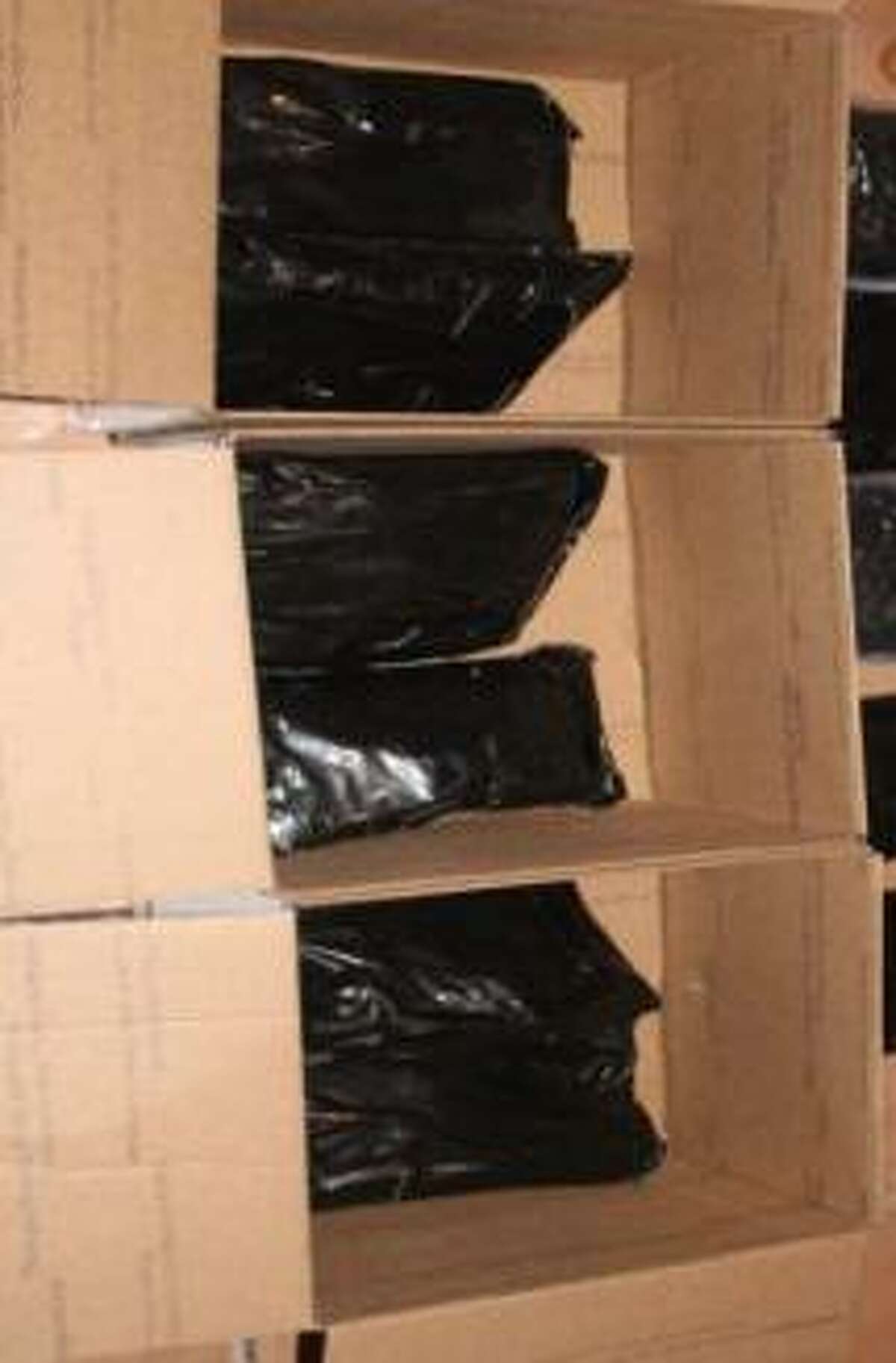 Laredo PD raids apartment, arrests two suspects affiliated with prison