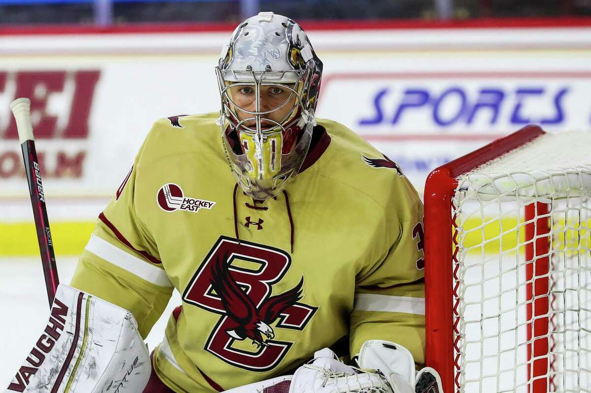 Stockdale's Third-Period Goal Vaults No. 13 Men's Ice Hockey to 2