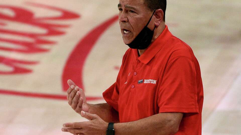 Houston's Kelvin Sampson might age, but his job never gets old