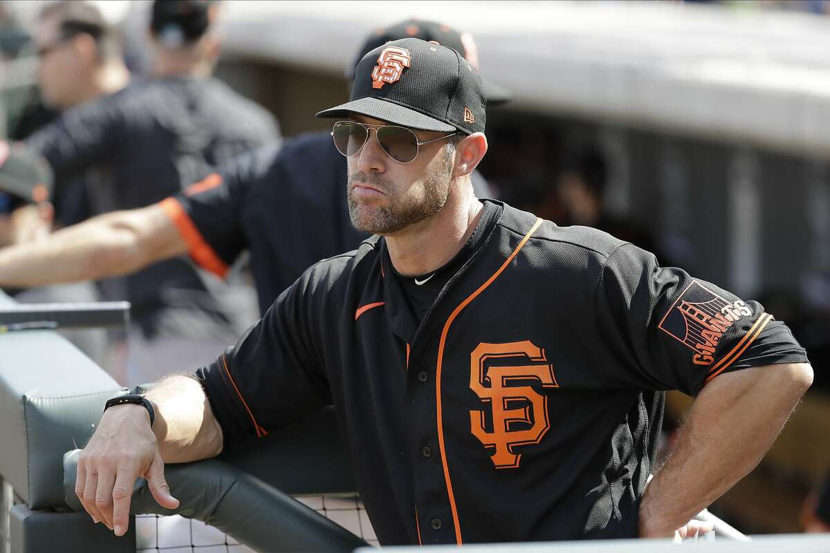 Giants catcher Roberto Pérez has season-ending shoulder surgery