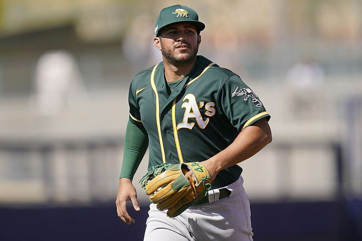 A's spring training observations: Vimael Machín regains confidence as a  hitter