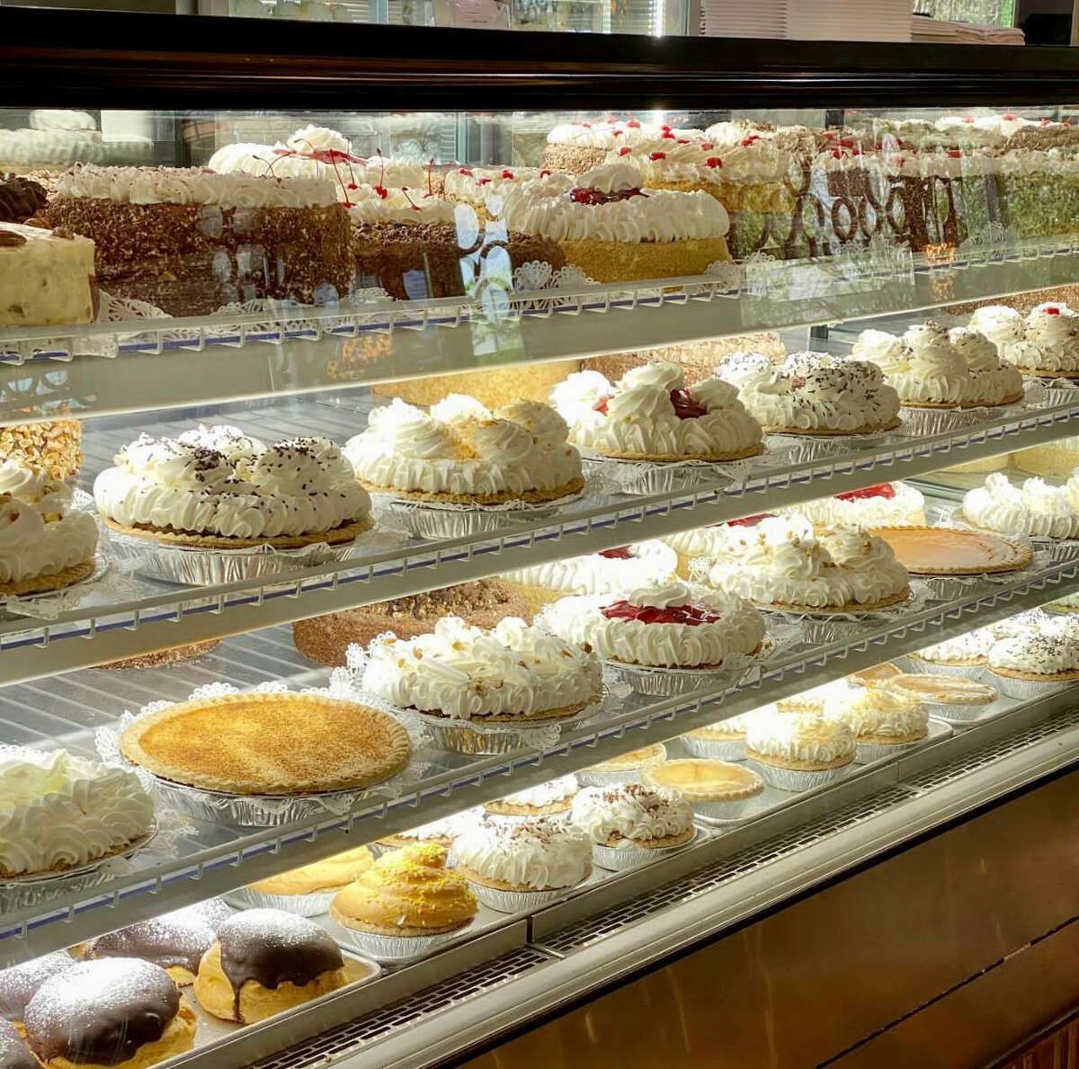 ‘We’re very excited’ House of Pies opening Cypress location