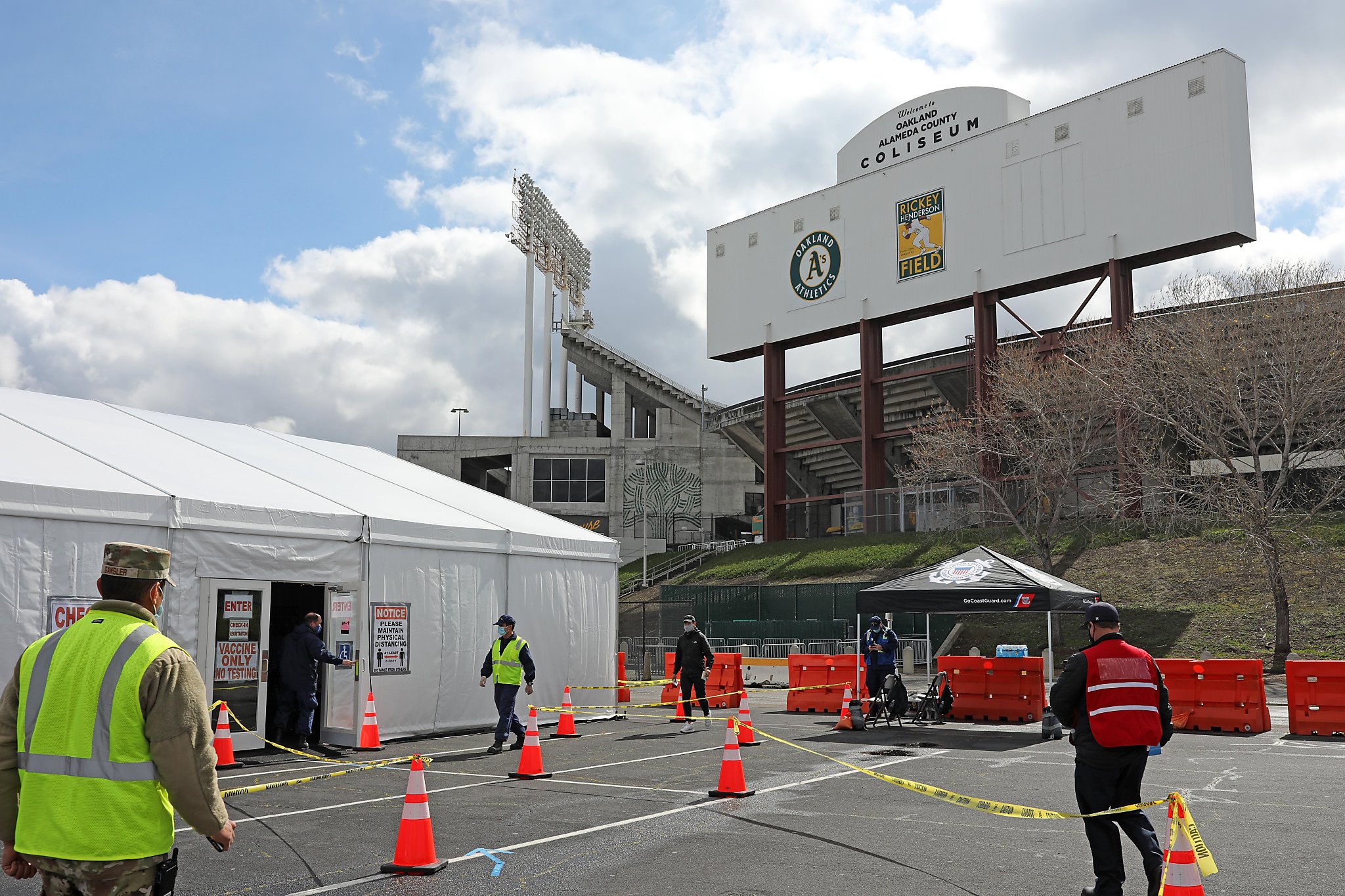 FEMA rejects county request to keep Oakland Coliseum vaccination site open after April 11