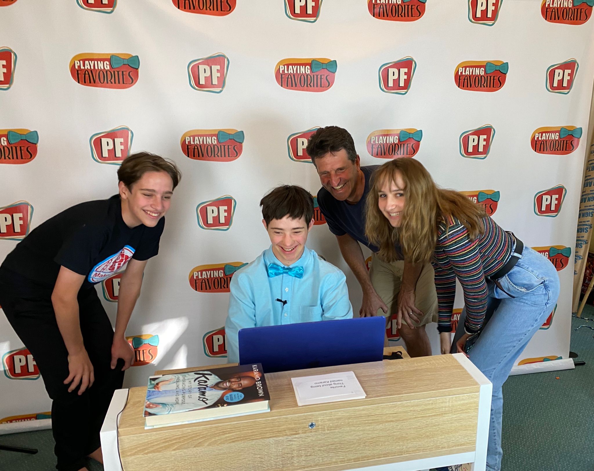 How a Bay Area 10th-grader scored interviews with a pro surfer and a '30 Rock' alum - Vimarsana News