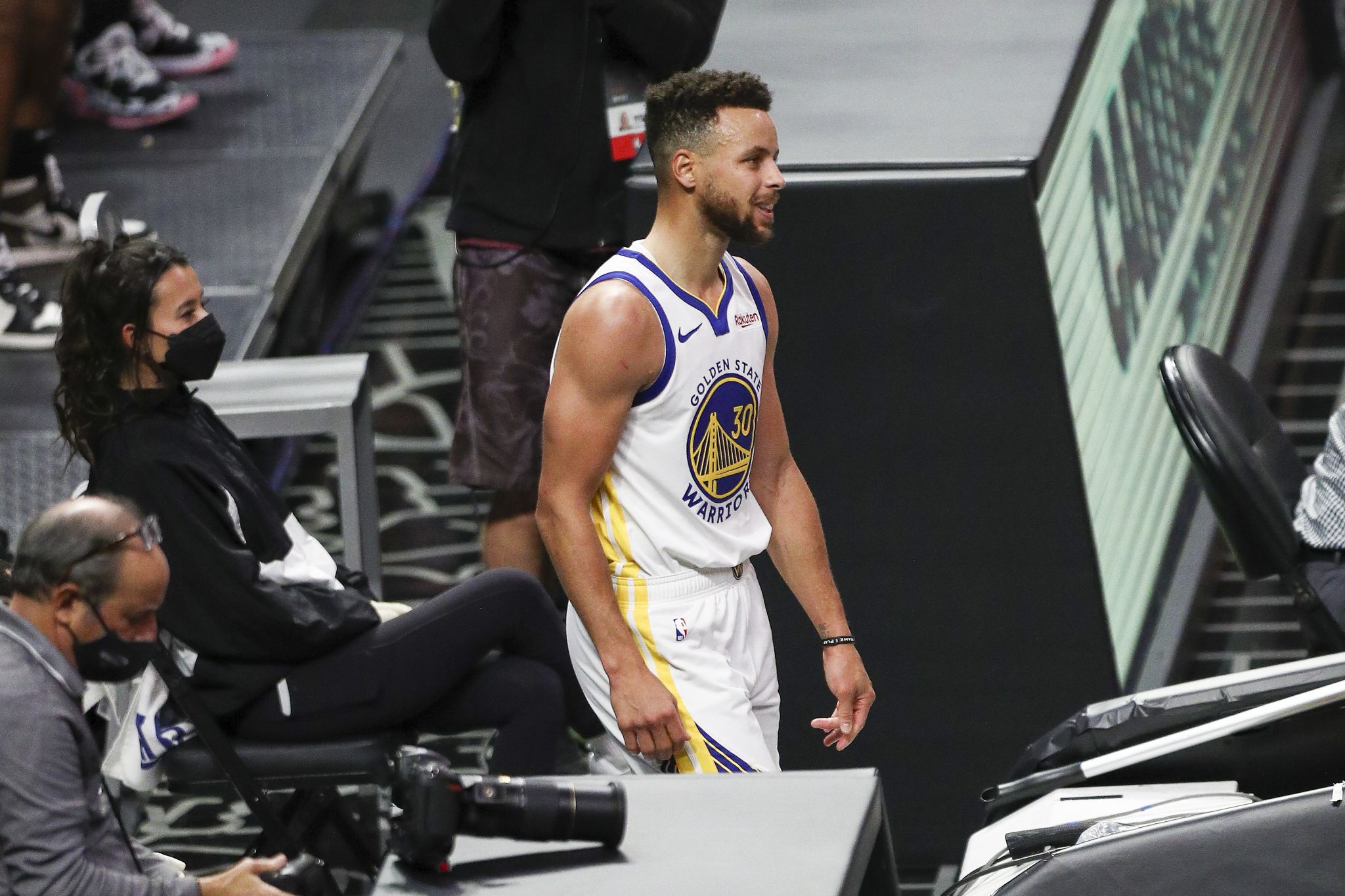 During the explosion defeat, Steph Curry gives a rare tirade to his teammates
