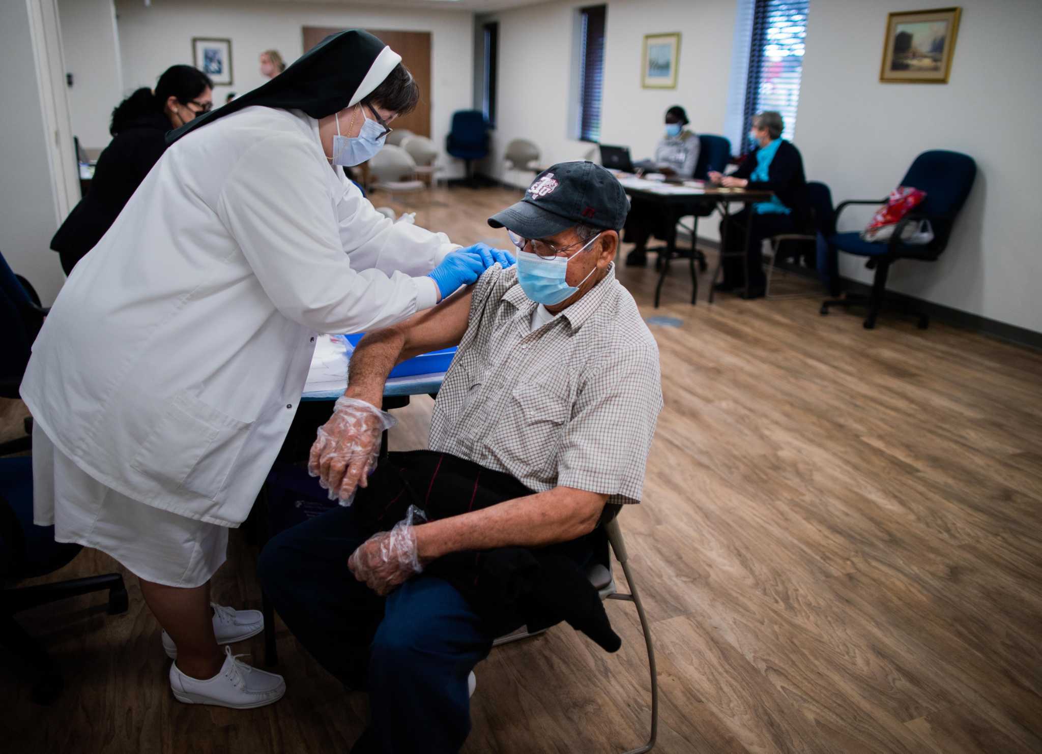 COVID Help Desk What side effects can I expect from my vaccine?