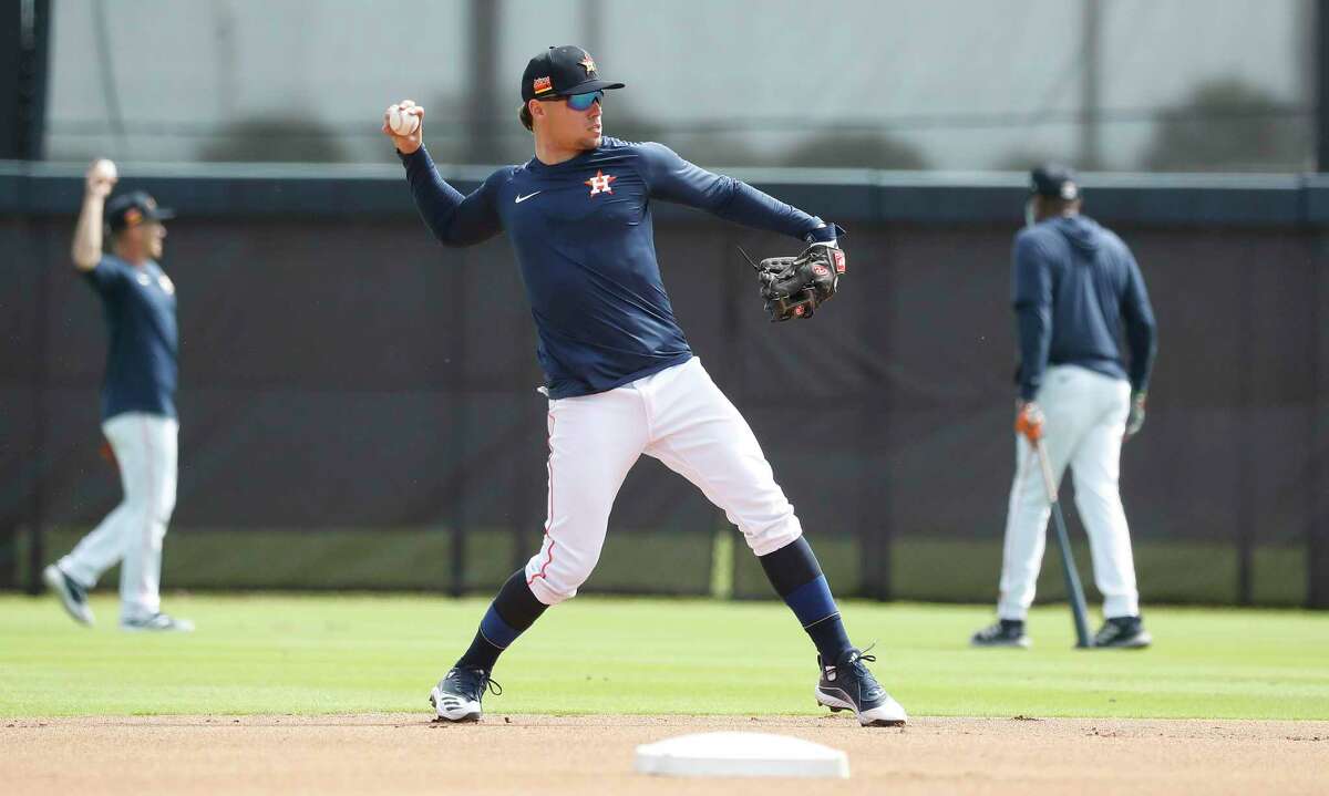 Houston Astros: Aledmys Díaz finds value in being versatile