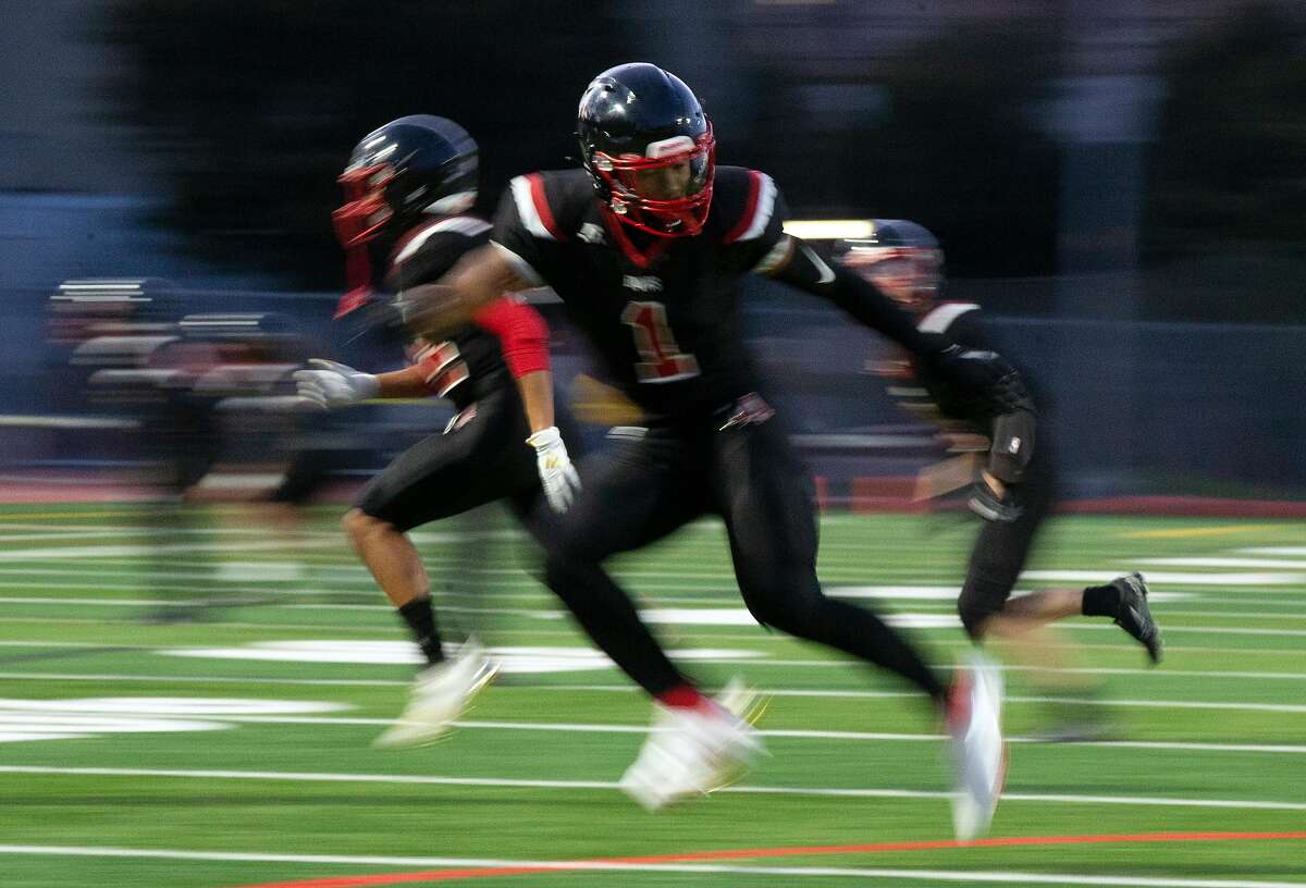 Happy return for high school football as Sacred Heart Prep meets Aragon