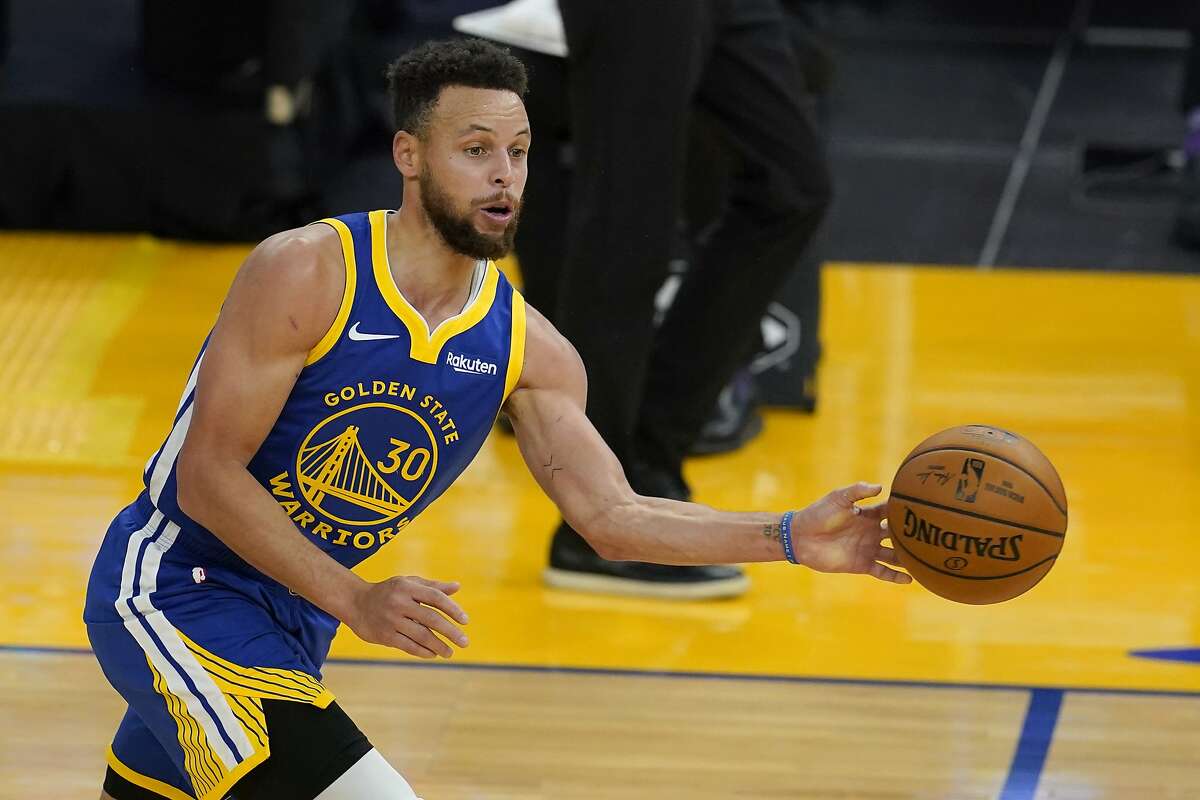 NBA All Star and GoldenState Warriors Guard Stephen Curry creates