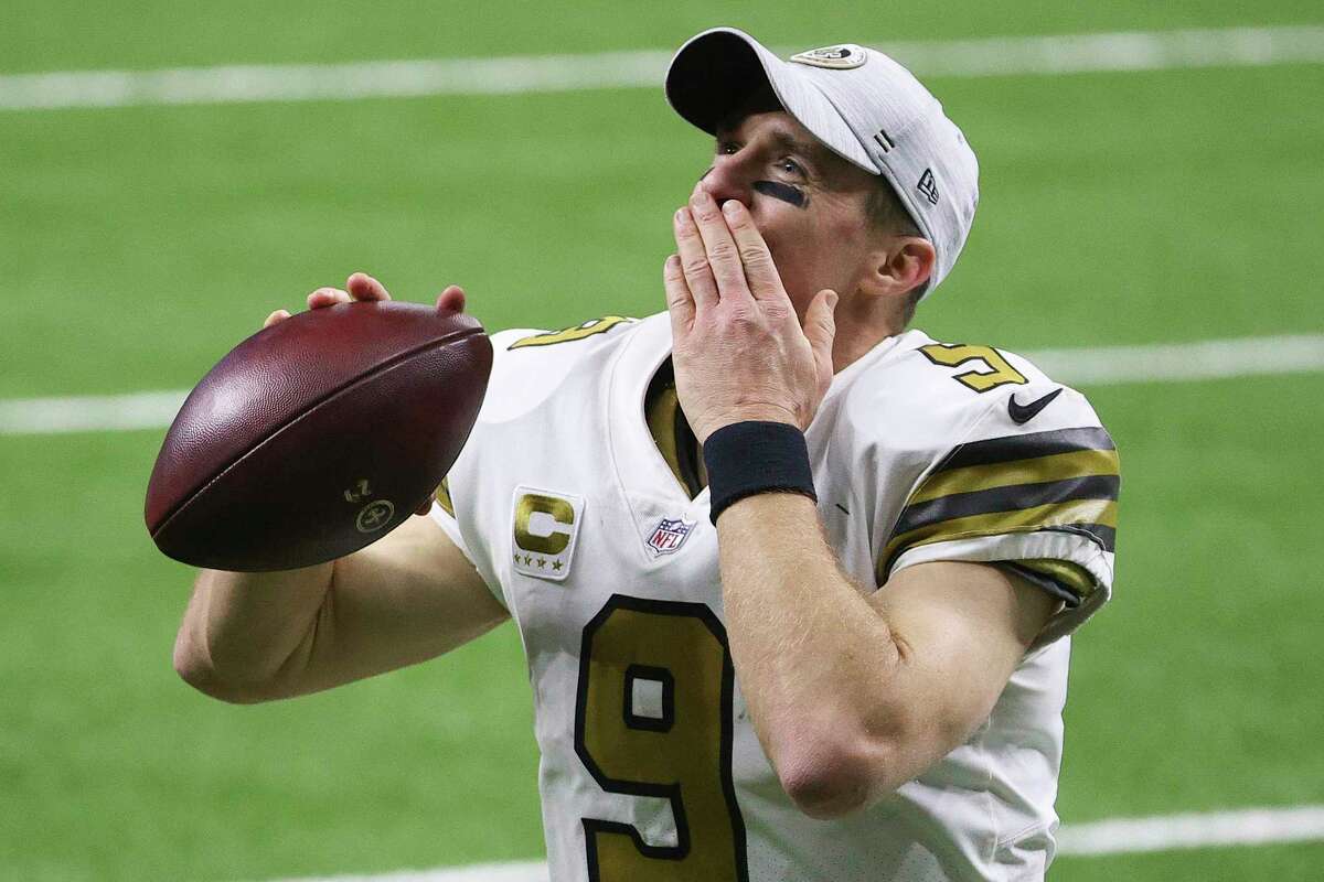 Drew Brees announces retirement at 42