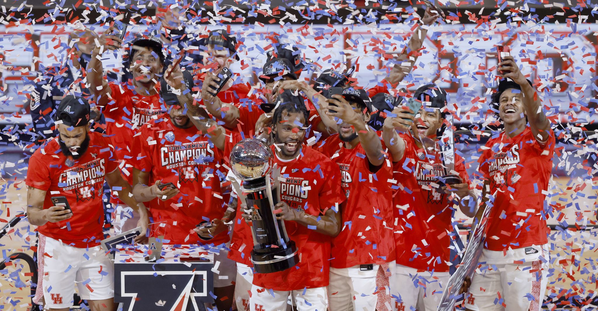 UH part of 7-team Texas contingent in NCAA Tournament